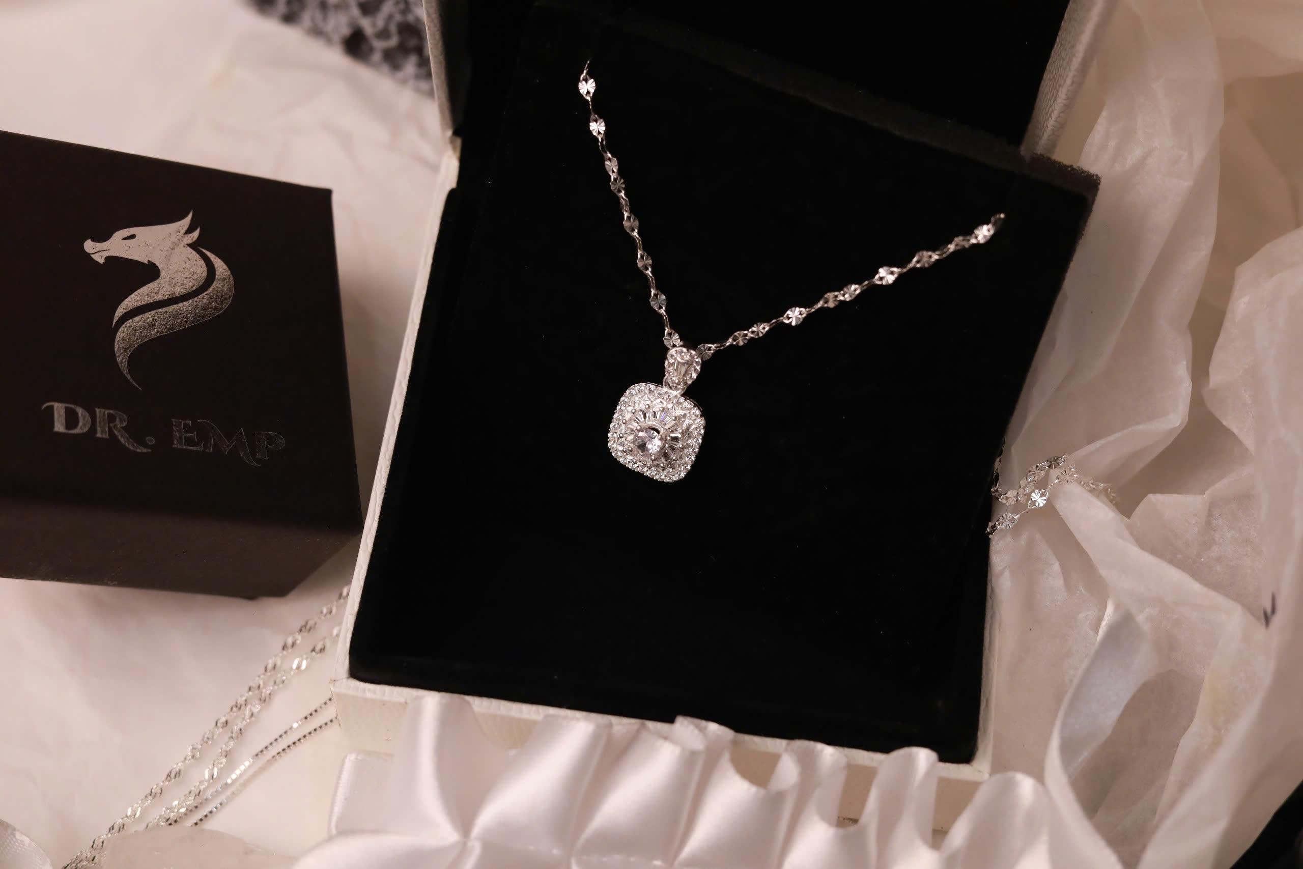 Vòng cổ bạc đá vuông lớn dây xù mì xi bạch kim