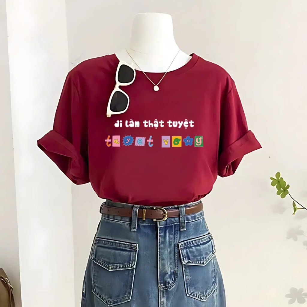 Áo thun local brand We Tee màu đỏ form oversize rộng in chữ Vô tri đời bớt suy - T037_thumbnail_6