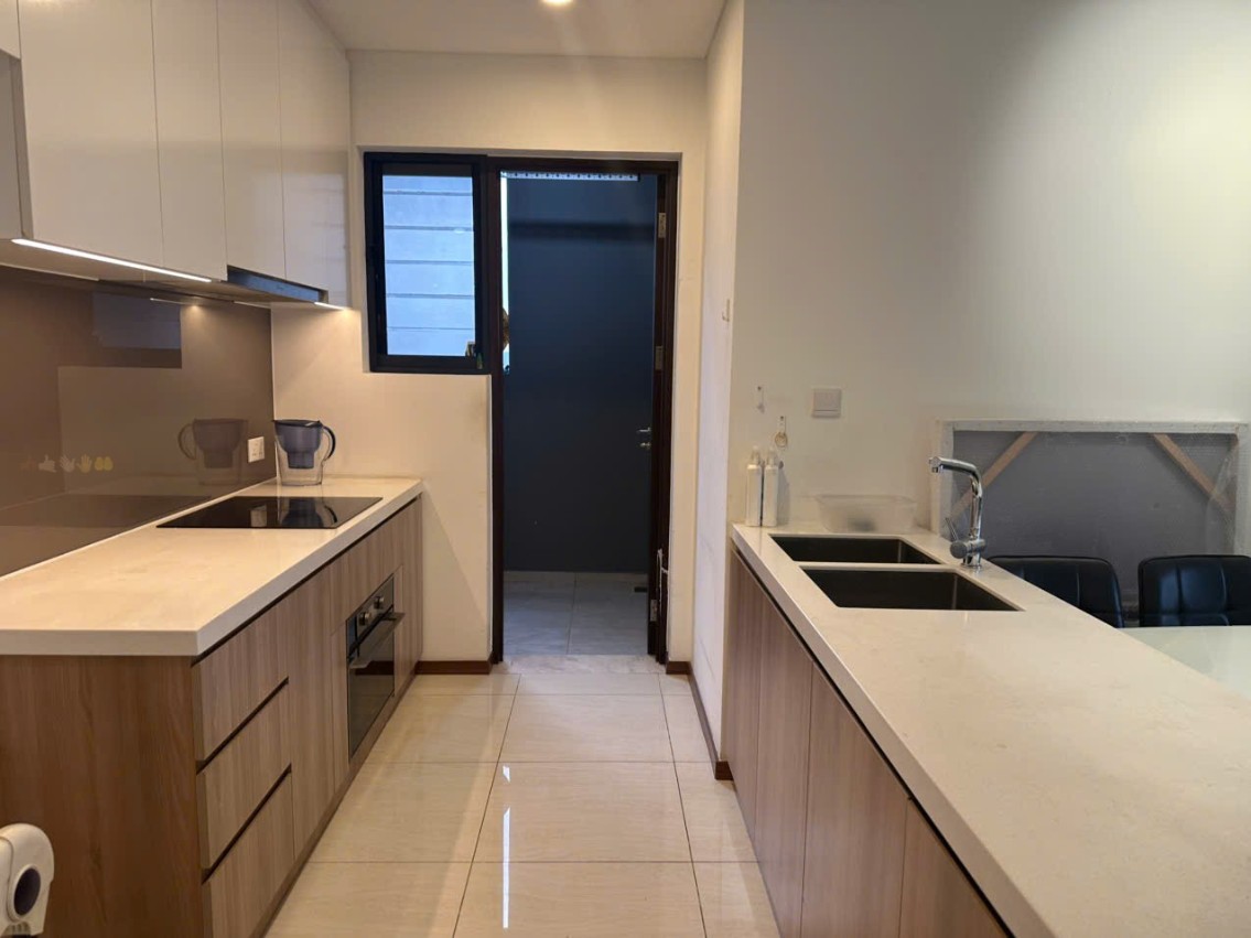 Cho thuê 3 phòng ngủ One Verandah đón nắng sáng