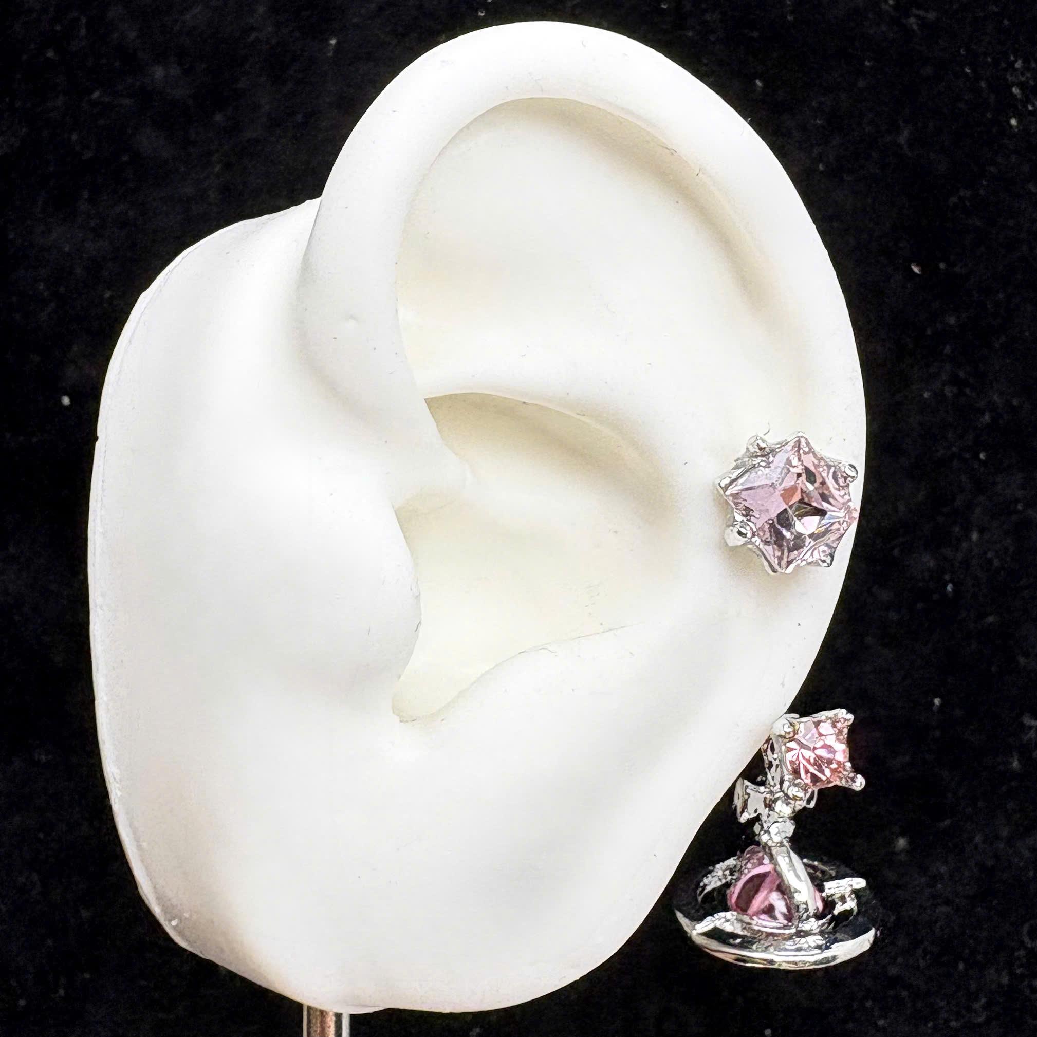 Khuyên kiểu septum hành tinh hồng rơi