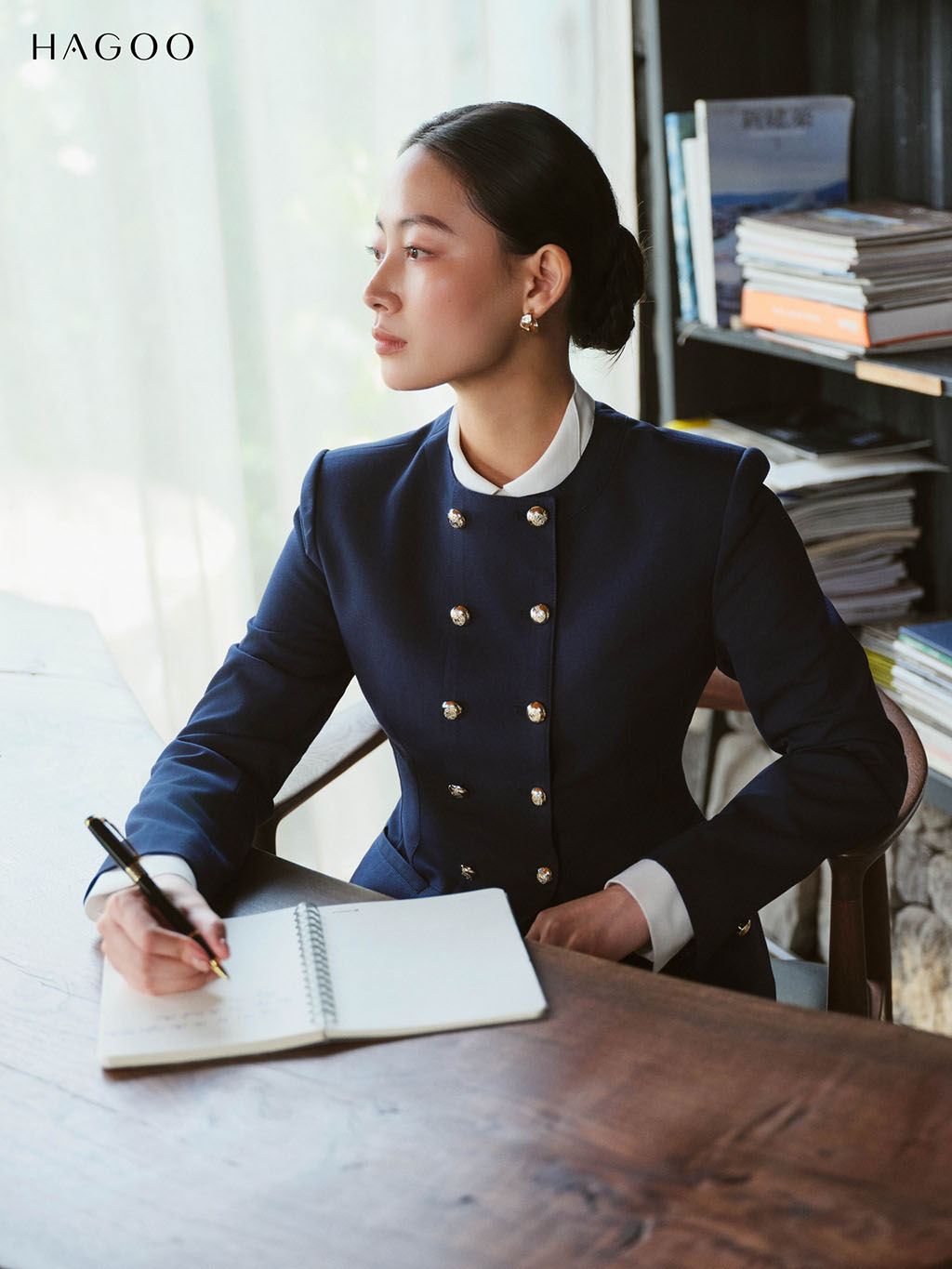 Blazer Aurora hai hàng khuy kim loại dáng ôm HAGOO Elite