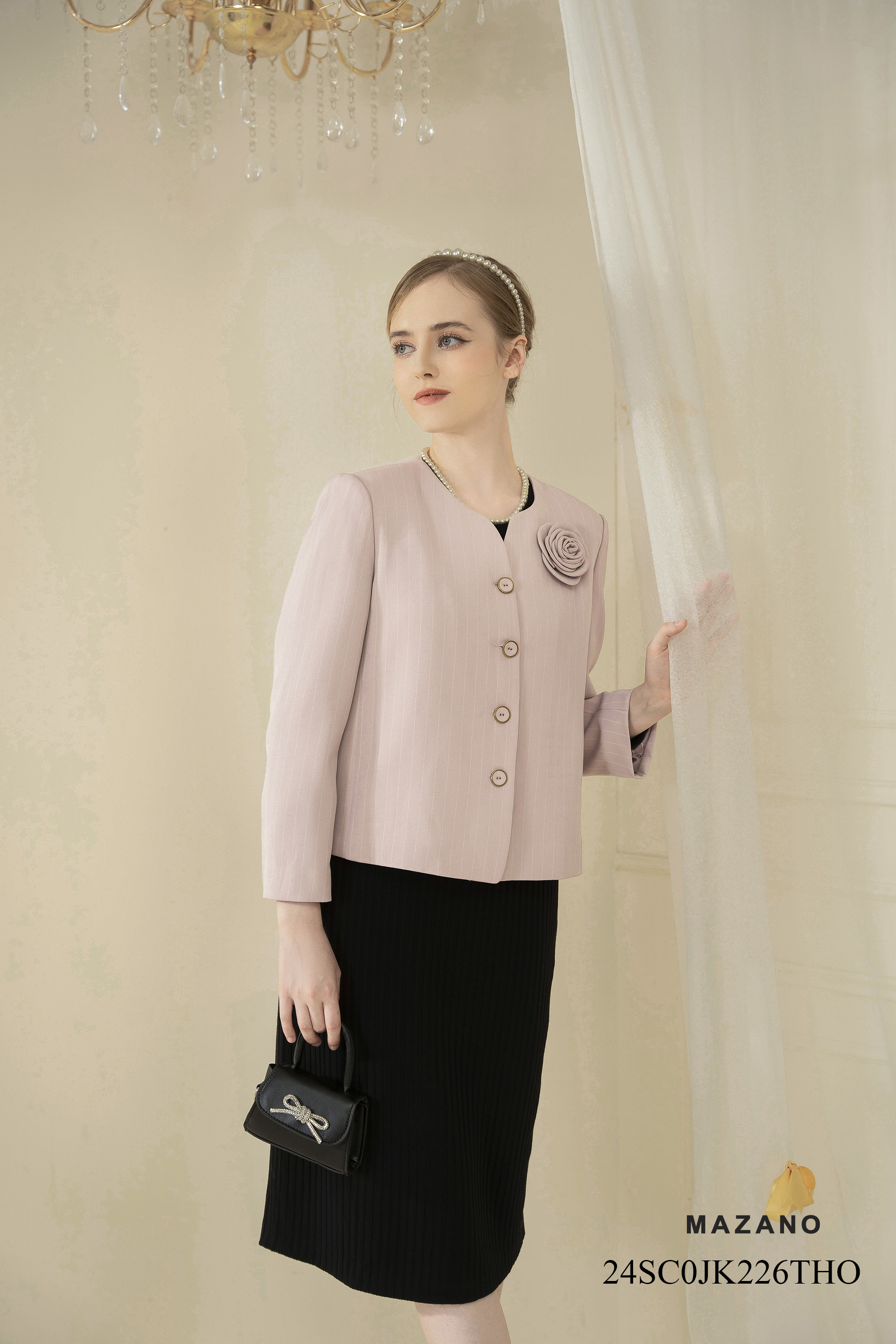 Áo khoác ngắn Suông Vải tuytxi  đính  hoa cuốn Dài dưới eo JK226THO_thumbnail_2