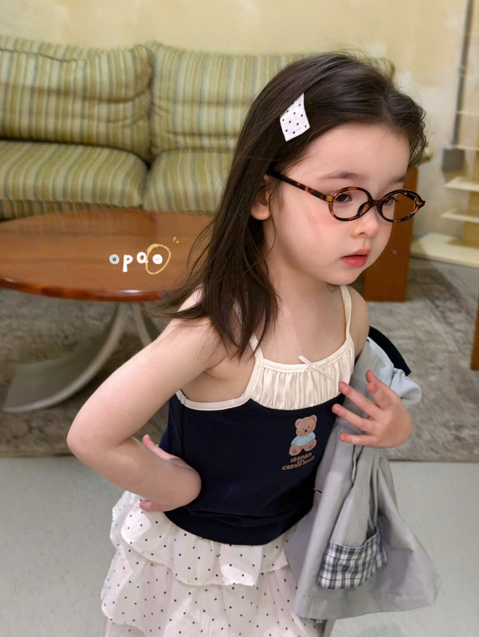 (E114) Áo thun đen hoạ tiết gấu 2 dây hãng Opao_thumbnail_0
