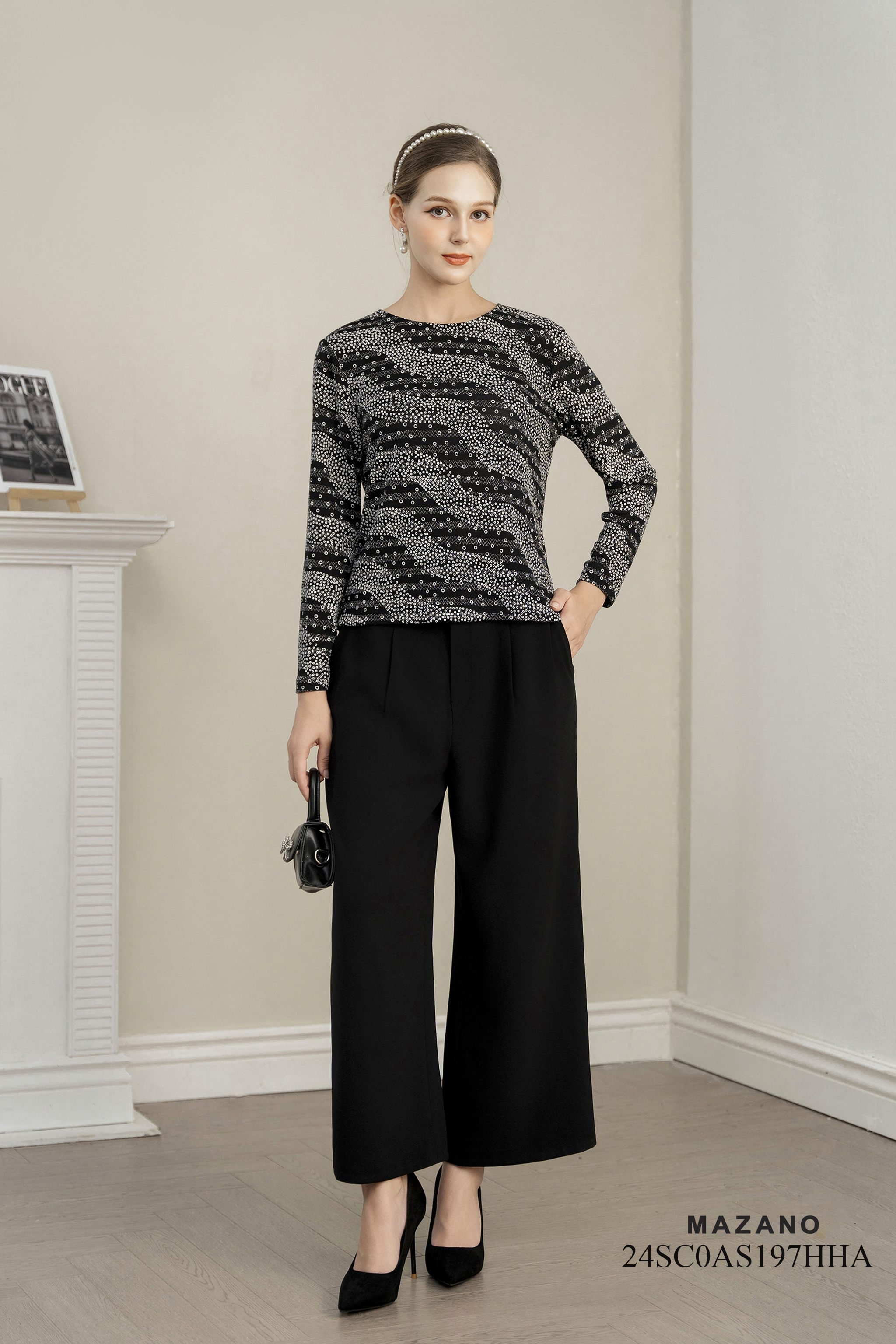 Áo top Suông Vải len nhũ Cổ tròn Tay dài Dáng lửng