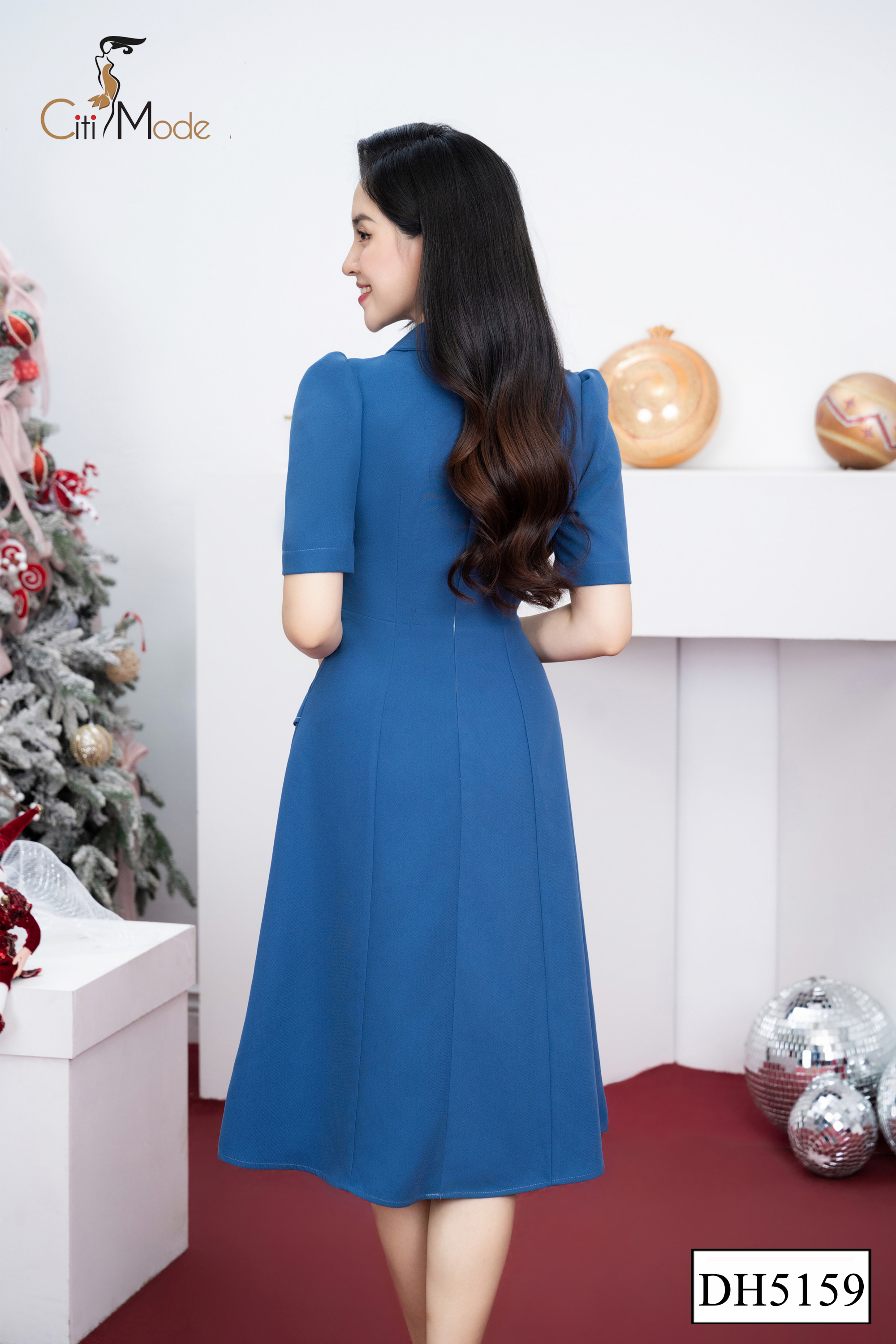 Đầm xoè xanh cổ sen tay lỡ ngực cách điệu_thumbnail_1