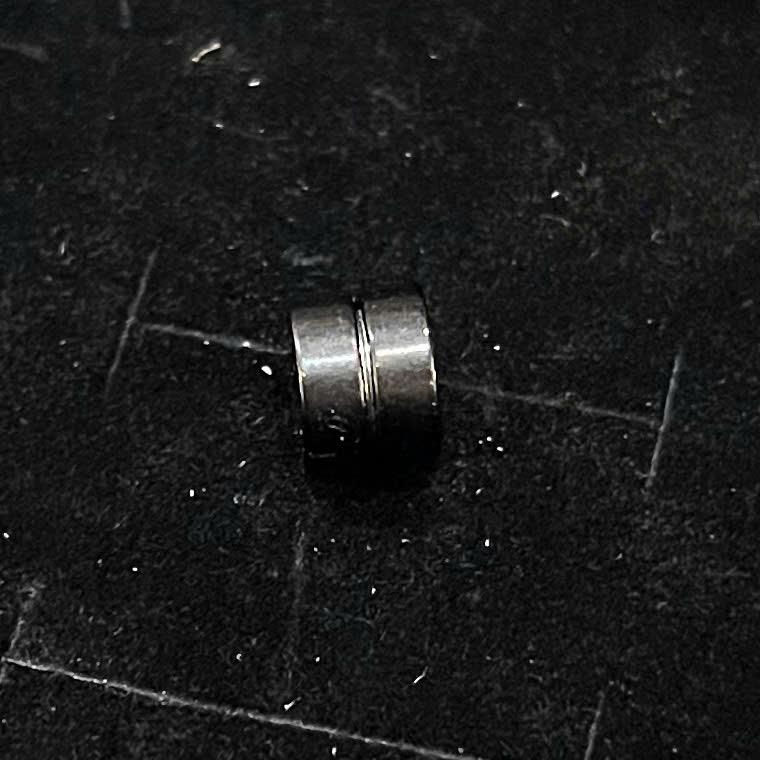 Khuyên kẹp giả nam châm đen._thumbnail_2