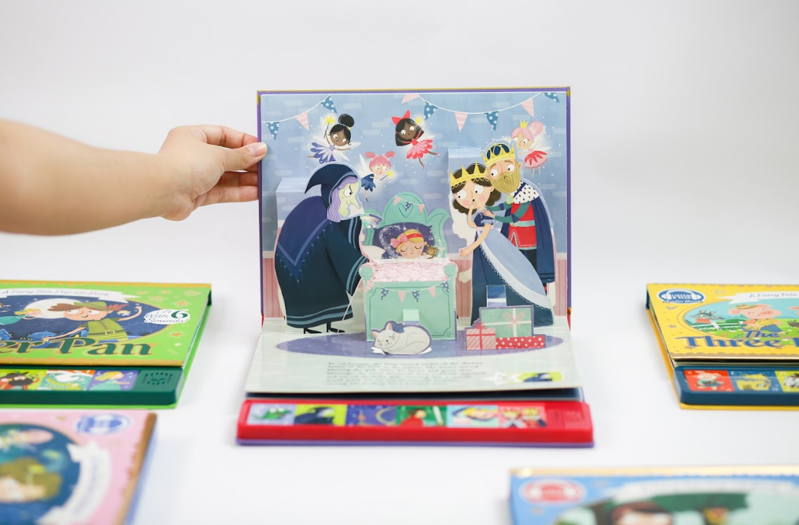 POP-UP-SOUND-BOOK-SLEEPING-BEAUTY-GIA-BIA-482k-girls-1.png
