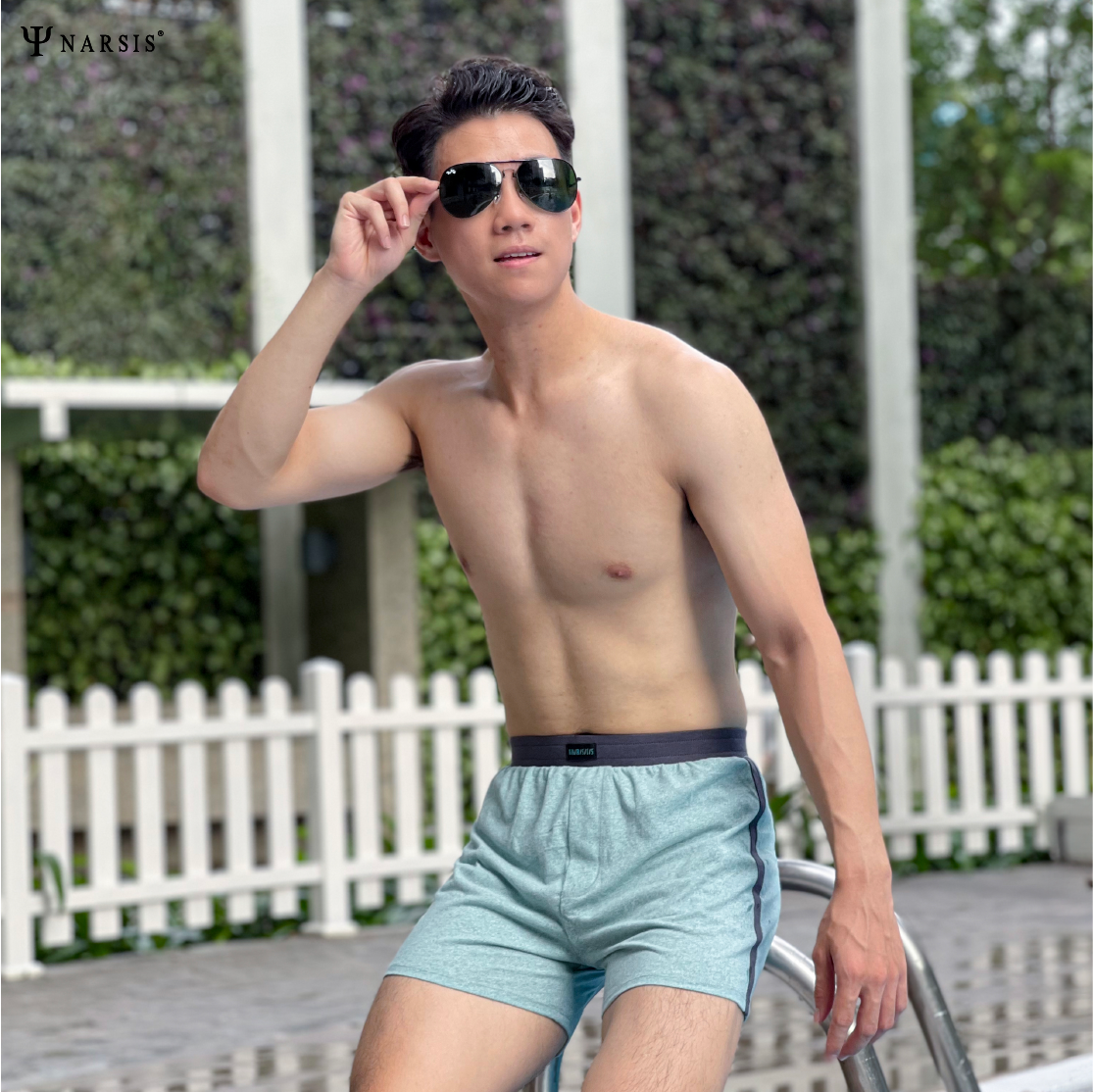 Quần đùi cao cấp Narsis S24004 vải cotton spandex, chống nhăn, thoải mái vận động.