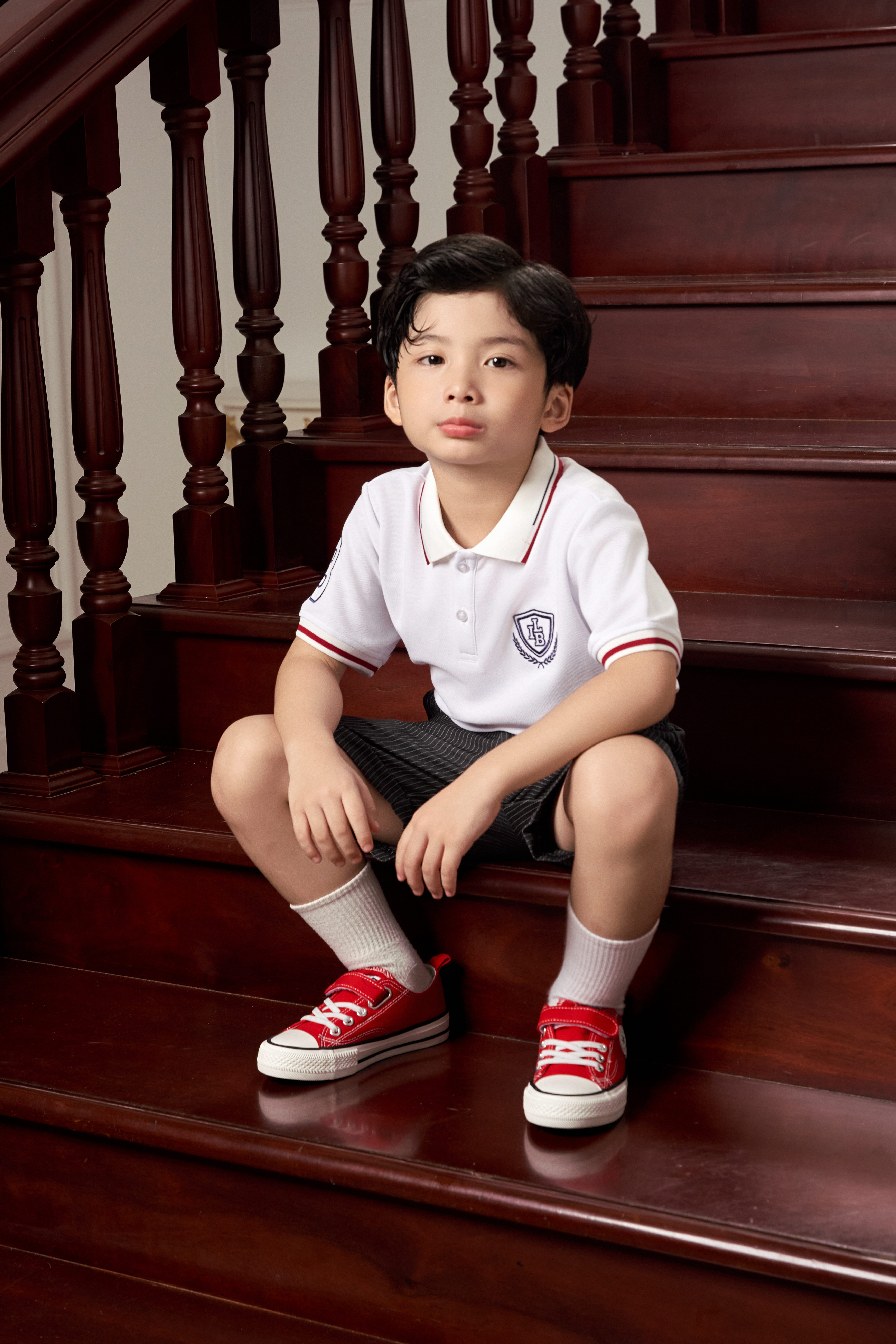 Polo thêu một bên tay_thumbnail_1