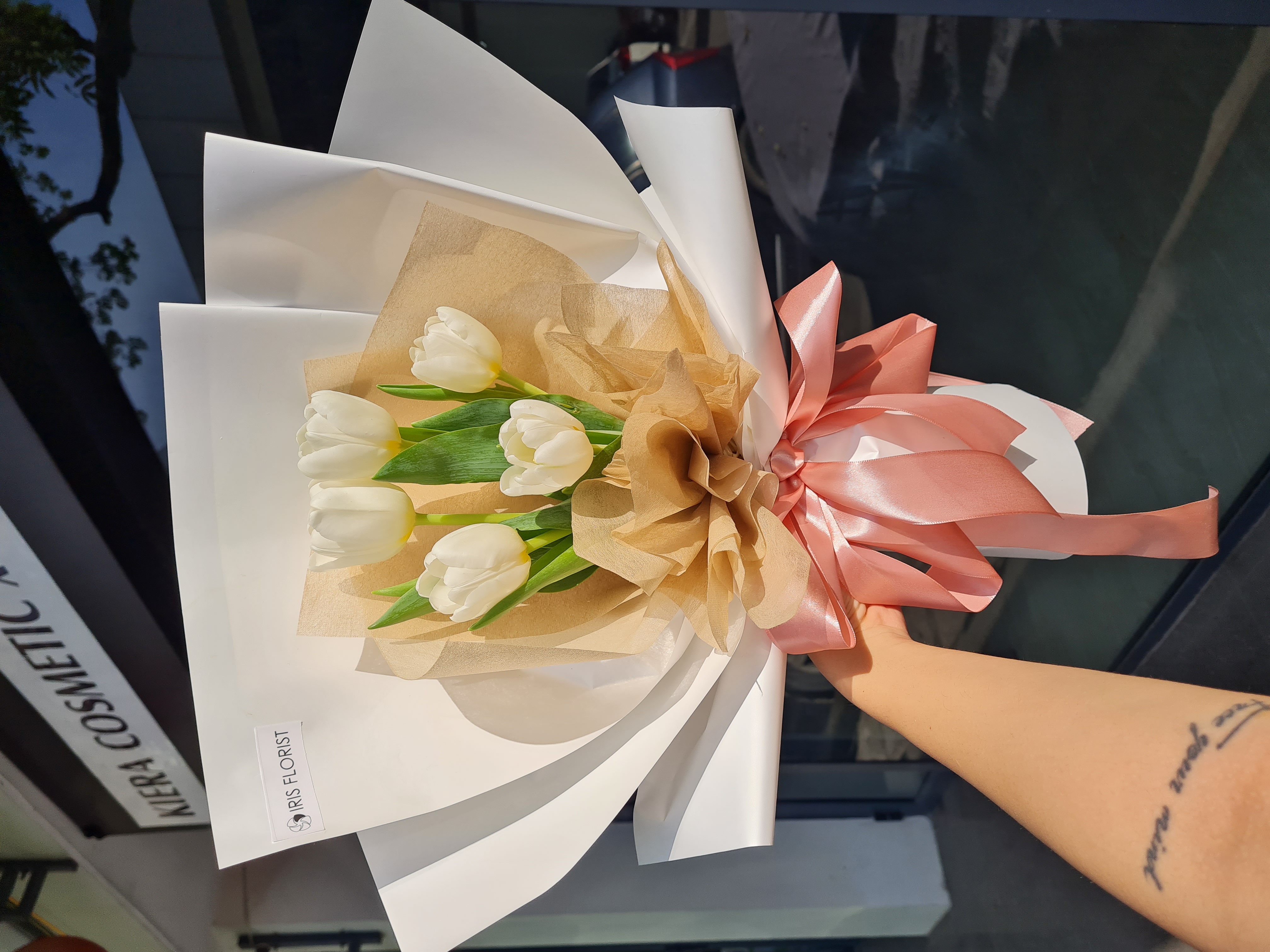 Bó Tulip Trắng 5b mix