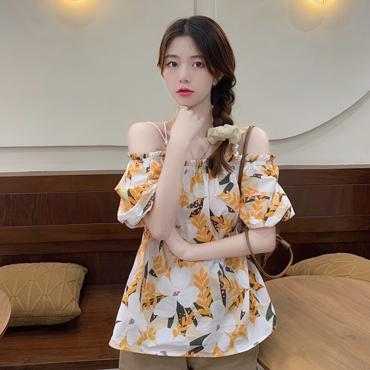 Áo kiểu trễ vai đính hột châu_thumbnail_3