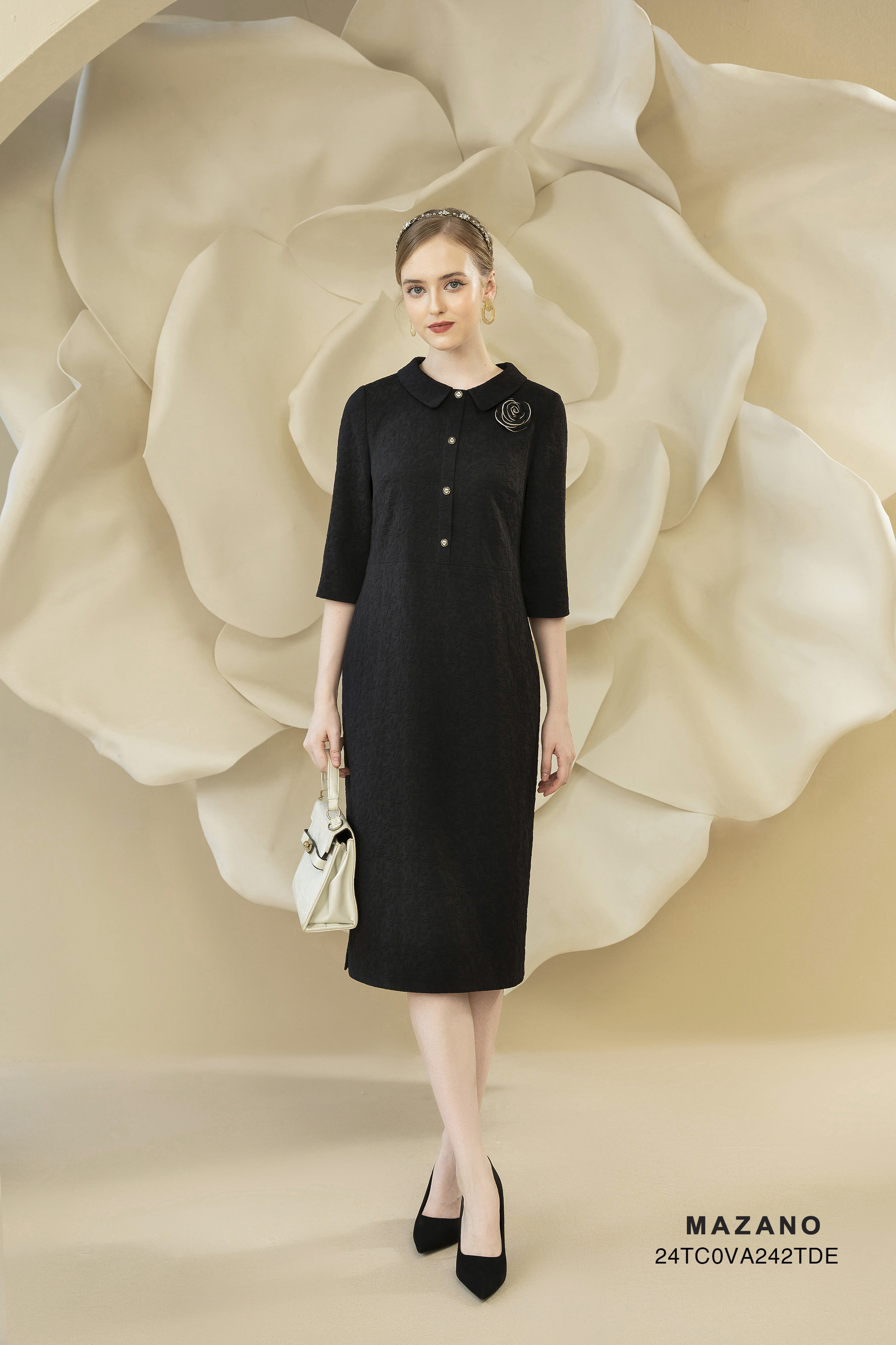 Váy Đầm suông tiết chế eo Vải Gấm thô mỏng Đính hoa cuốn, Cổ bẻ Tay lỡ Dài đến bắp