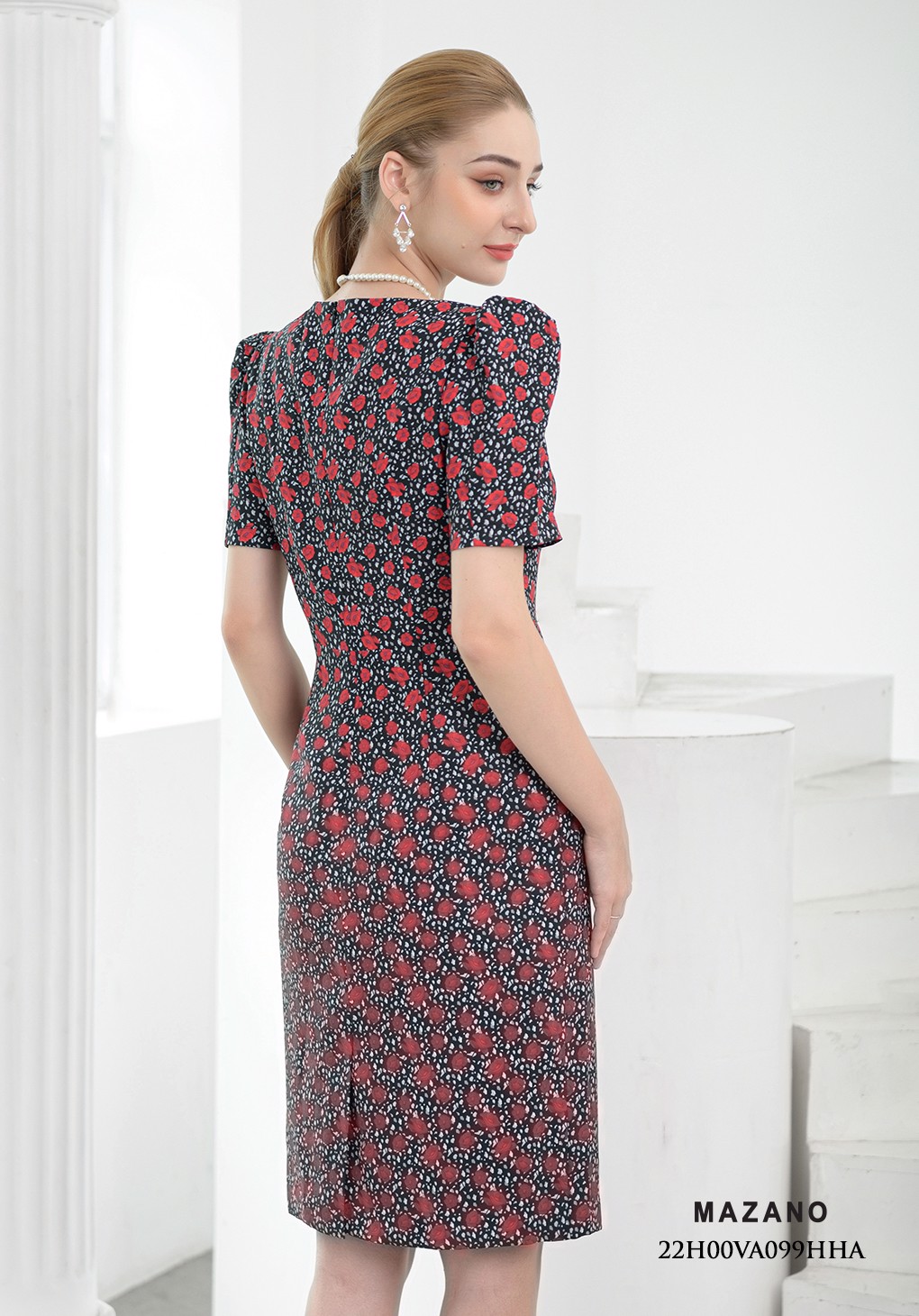 Đầm họa tiết cổ vuông tay bồng