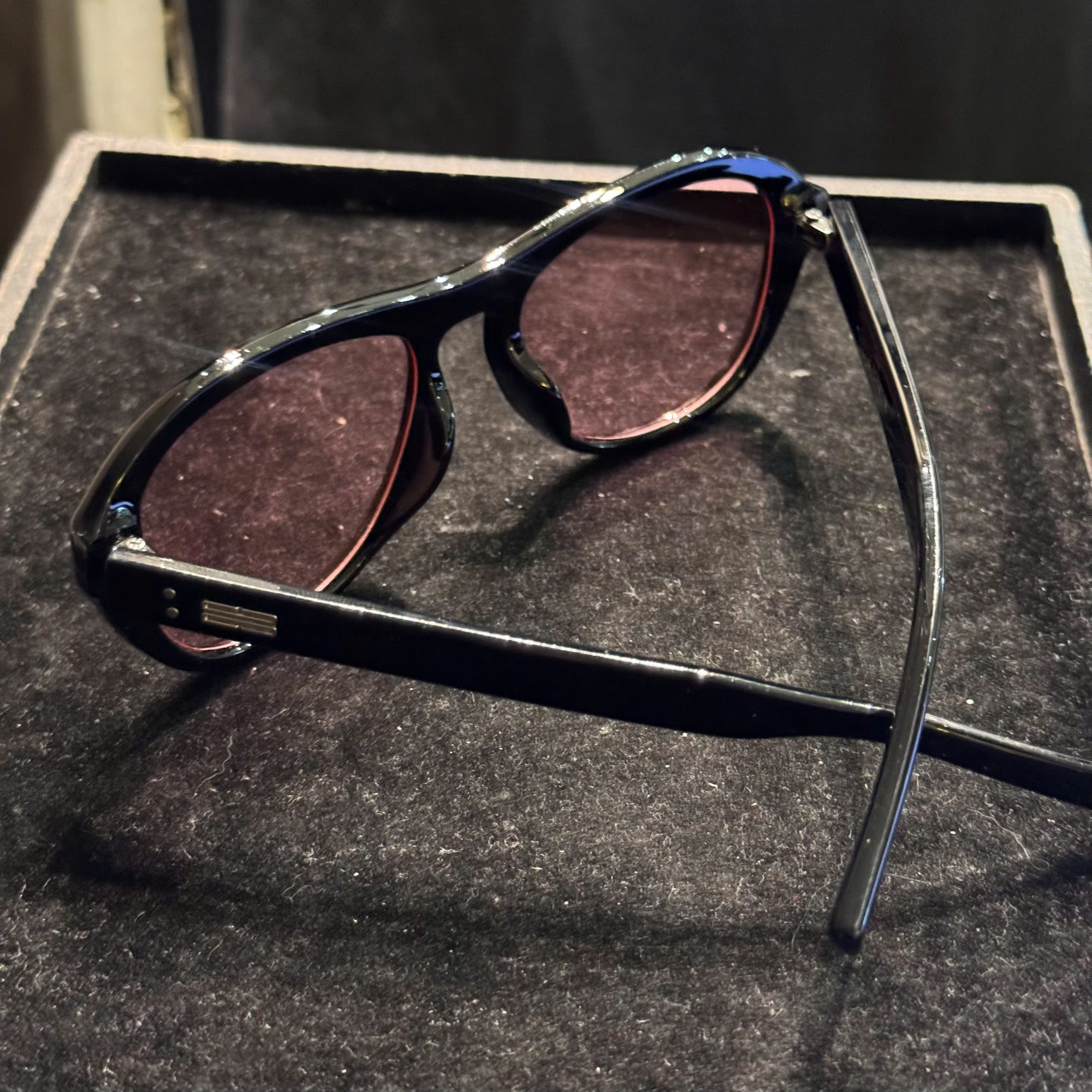 Kính mắt Gentle Monster đỏ mận_thumbnail_2