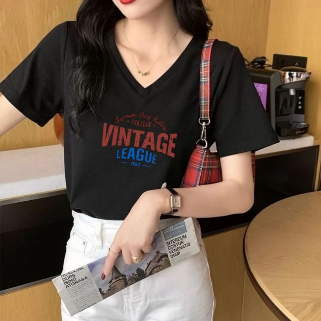 [Form Vừa] Áo thun nữ cổ tim form vừa in hình - Áo phông nữ cổ V Loza G0217_thumbnail_2