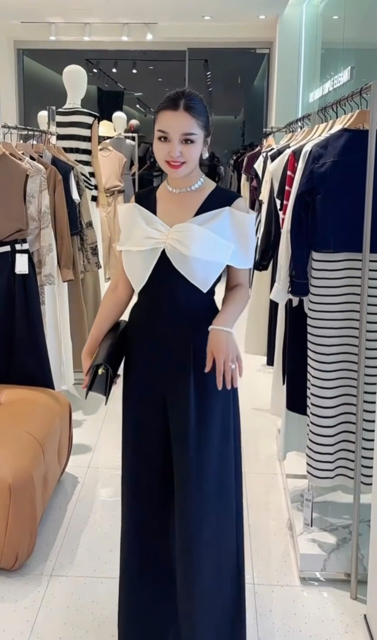 Jumpuit dài thiết kế phối nơ quần ống rộng Phong Cách_thumbnail_2