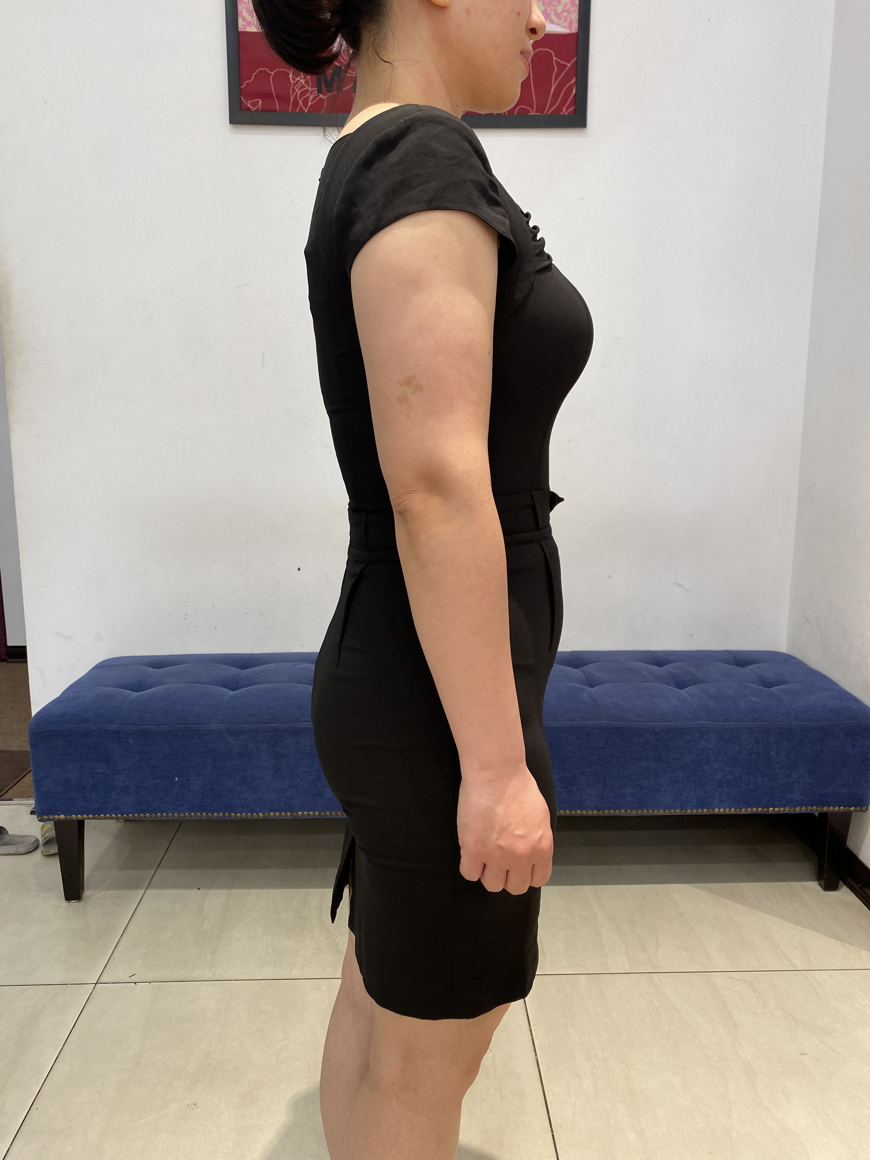 Đầm đen thân ôm tay hến cổ thuyền_thumbnail_3