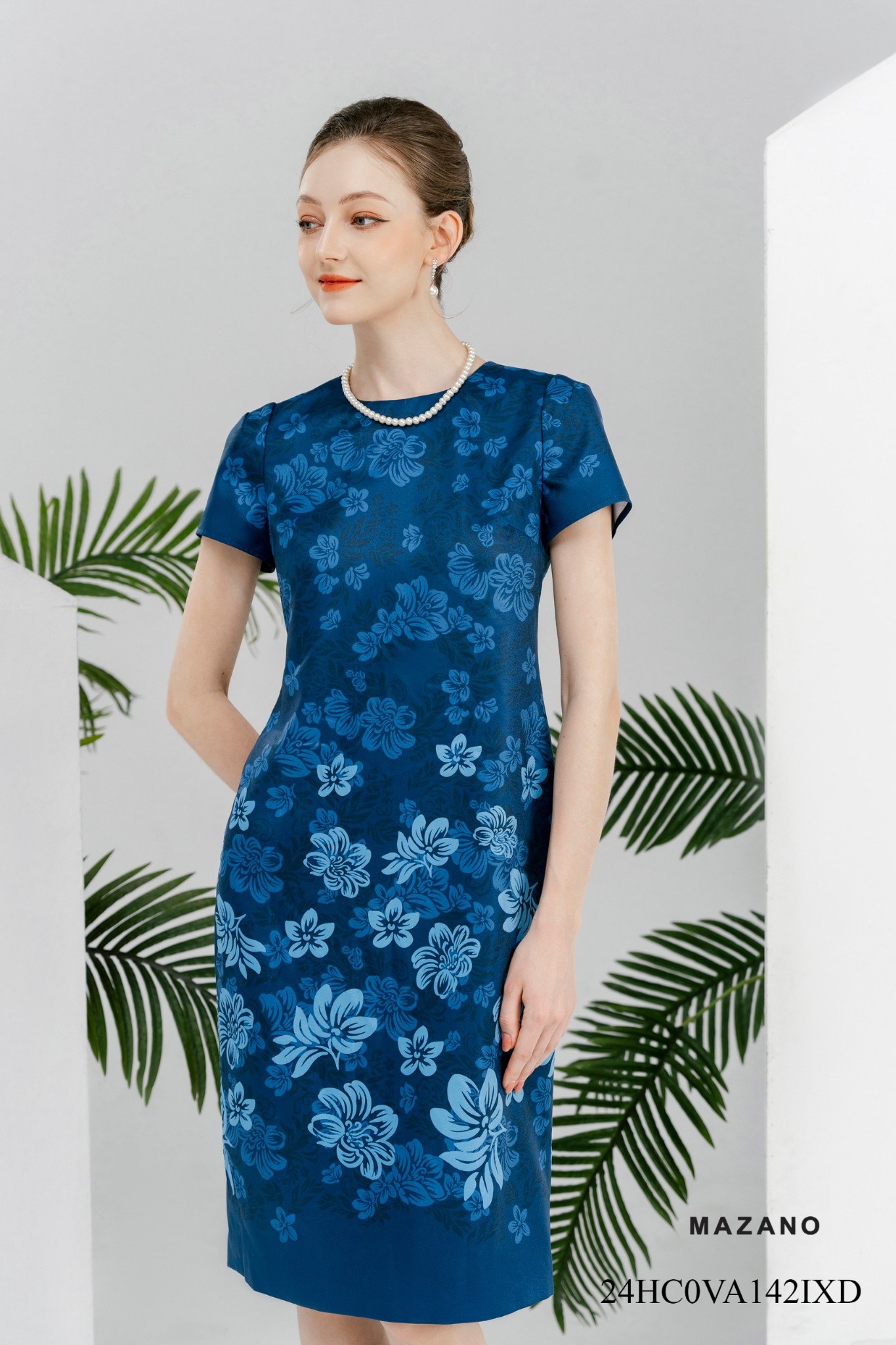 Đầm suông in họa tiết bố cục chân 24HC0VA142IXD