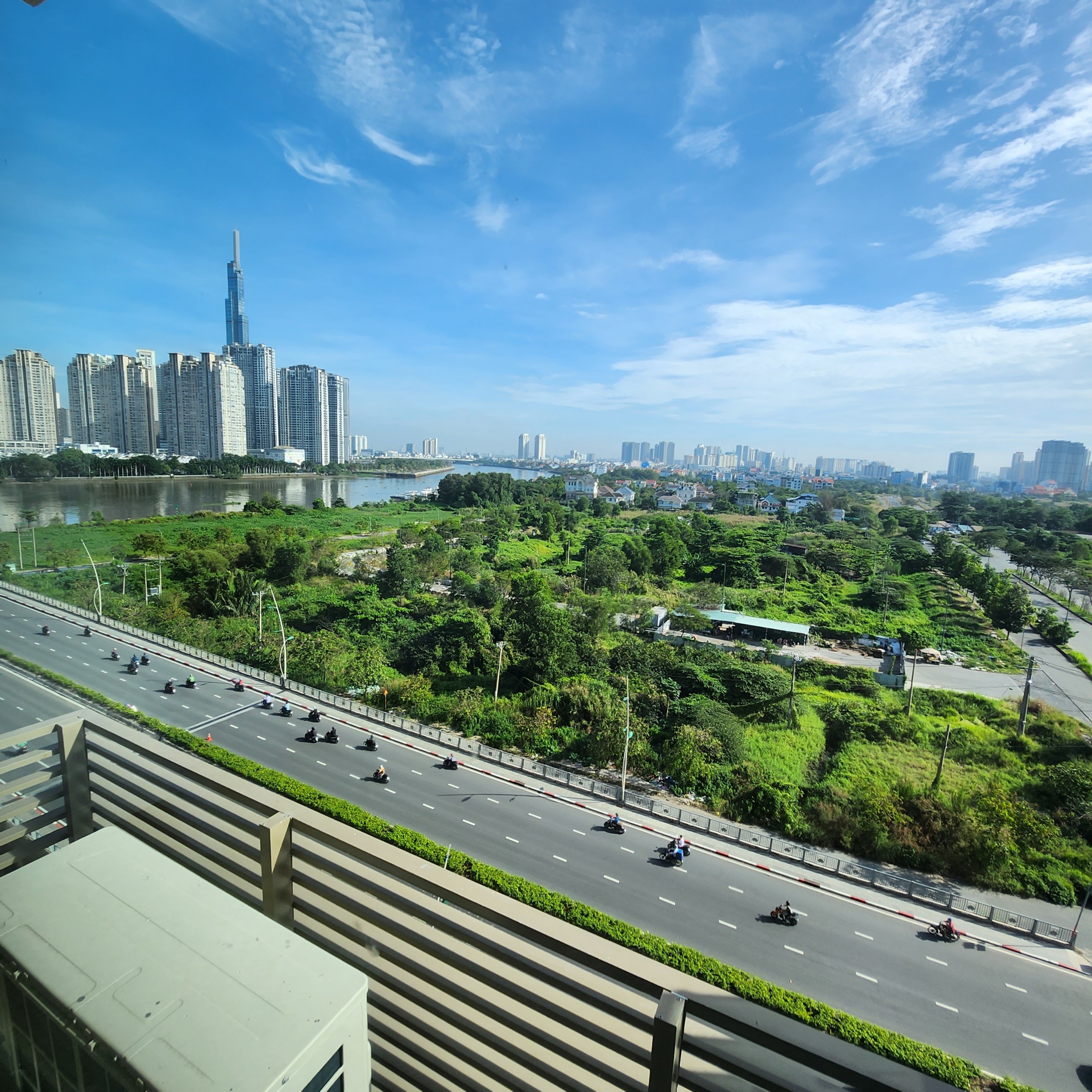 Cần bán gấp căn 2PN, tầng 2X, thoáng nhất The River Thủ Thiêm