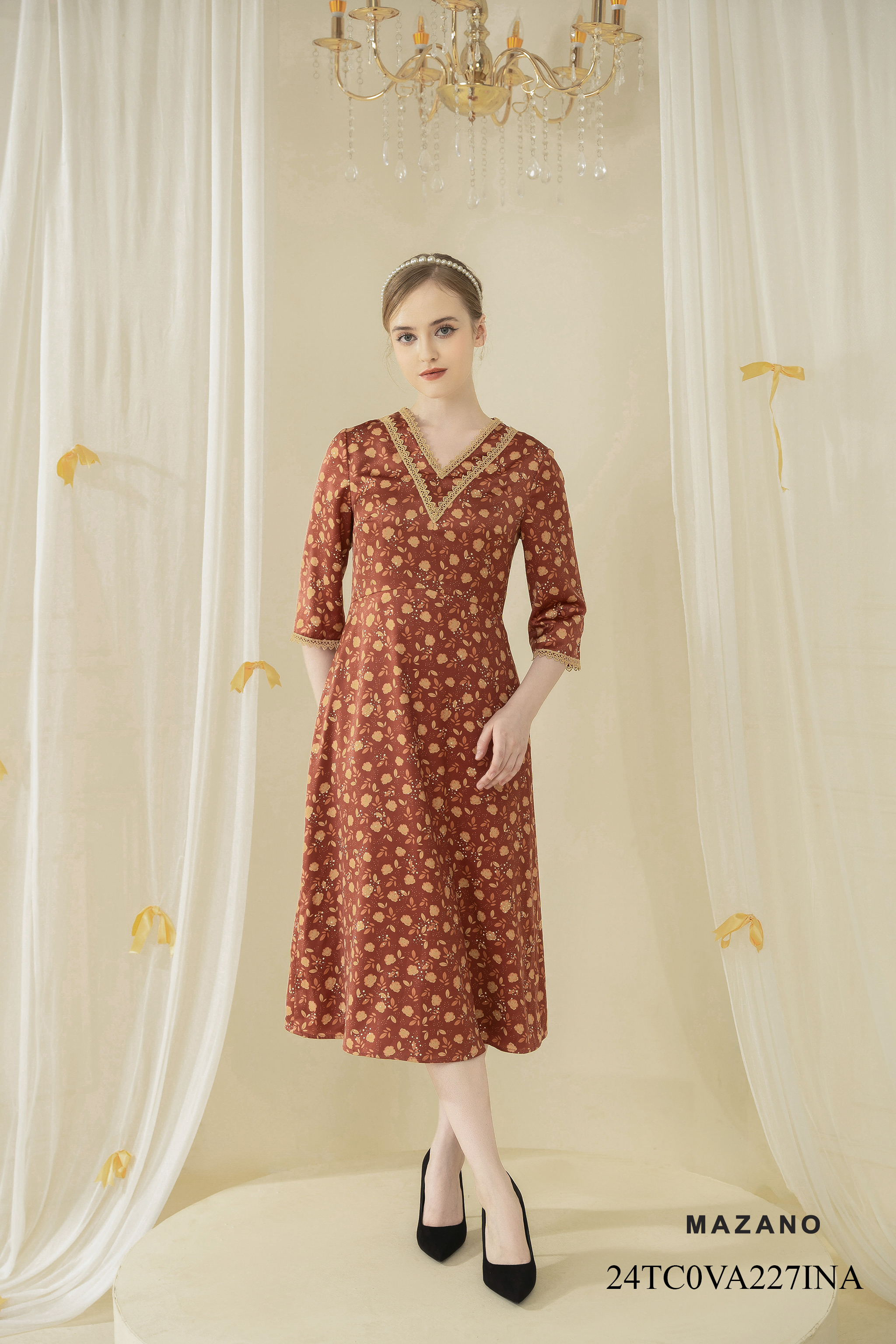 Váy Đầm Ôm Vải lụa dày Hoạ tiết hoa nhí Cổ V trang trí kẹp ren  Tay lỡ Dài đến bắp chân  VA227INA_thumbnail_0