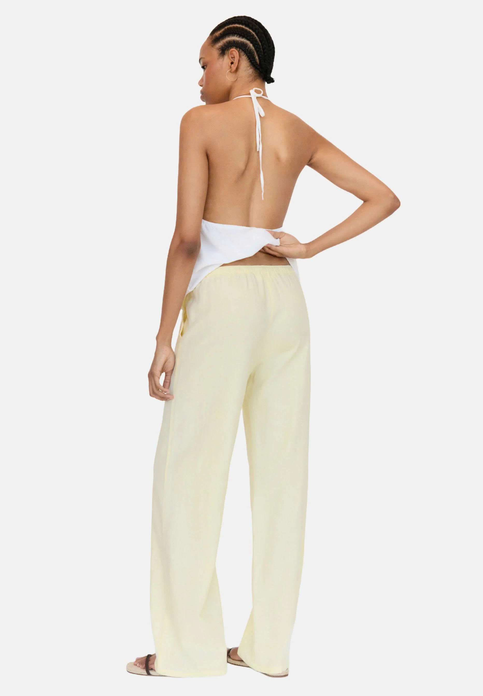 QUAN LINEN P&B_thumbnail_6