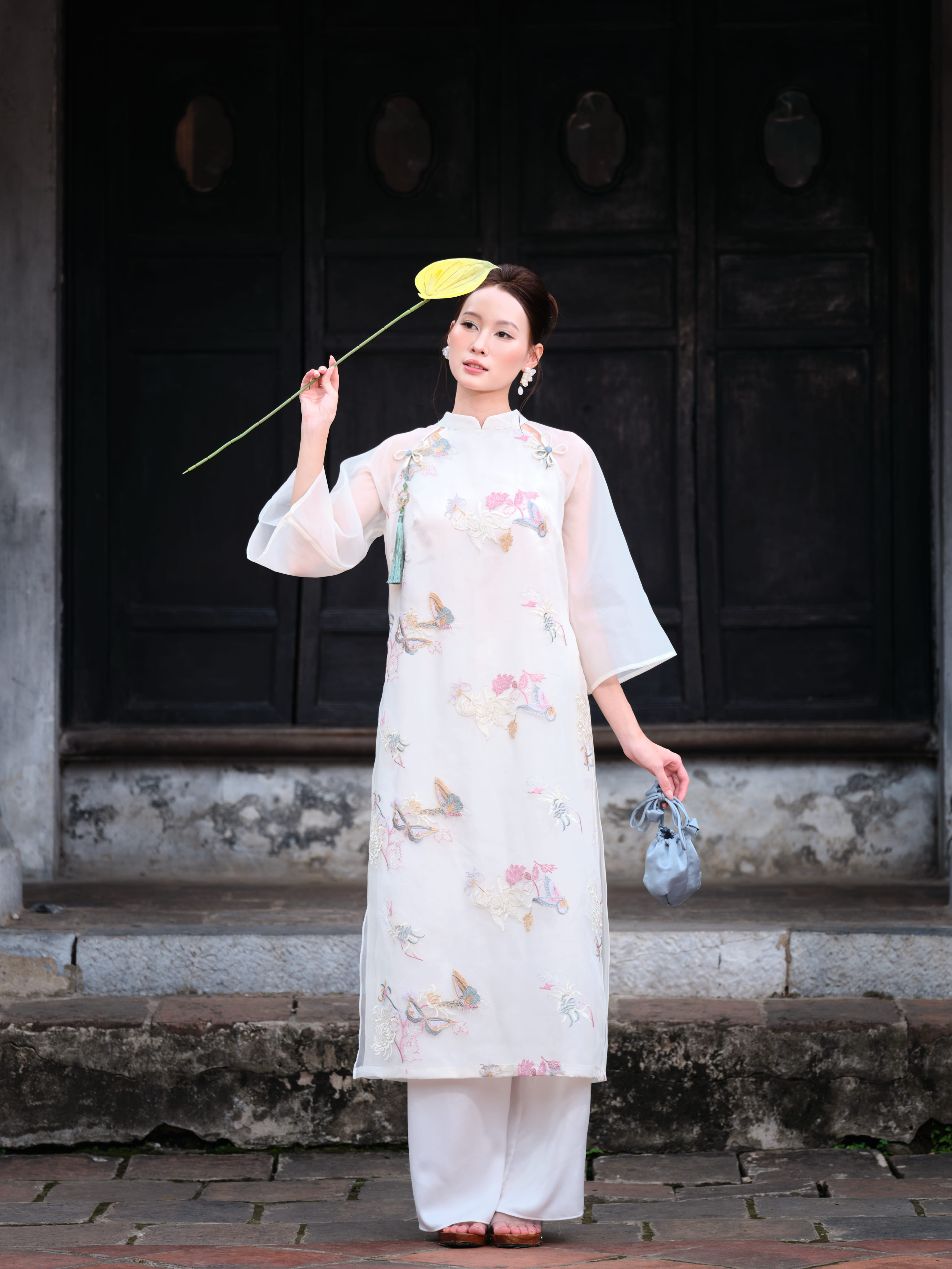 Áo dài Phụng Điệp