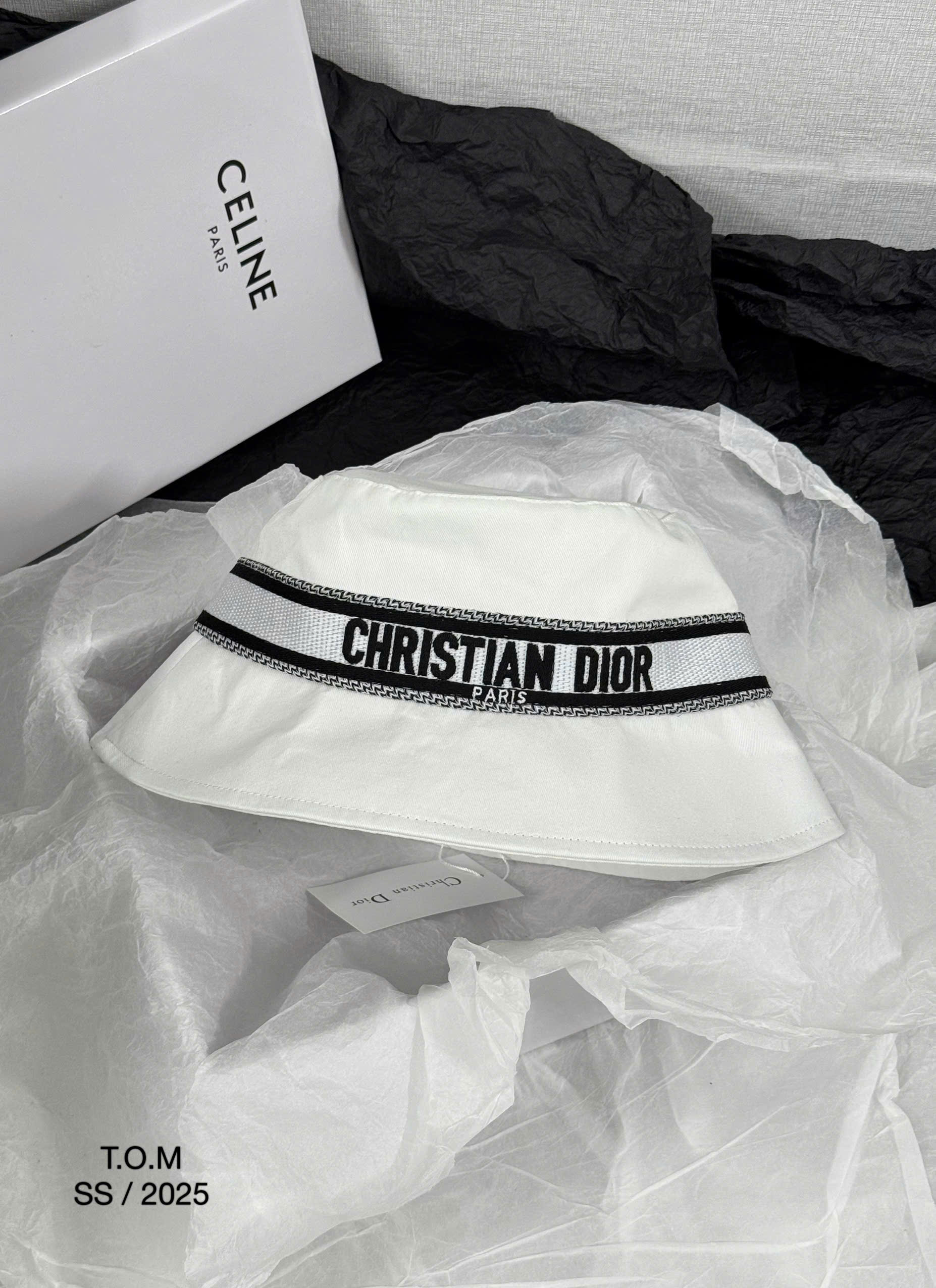 💥 Mũ Dior chữ thêu