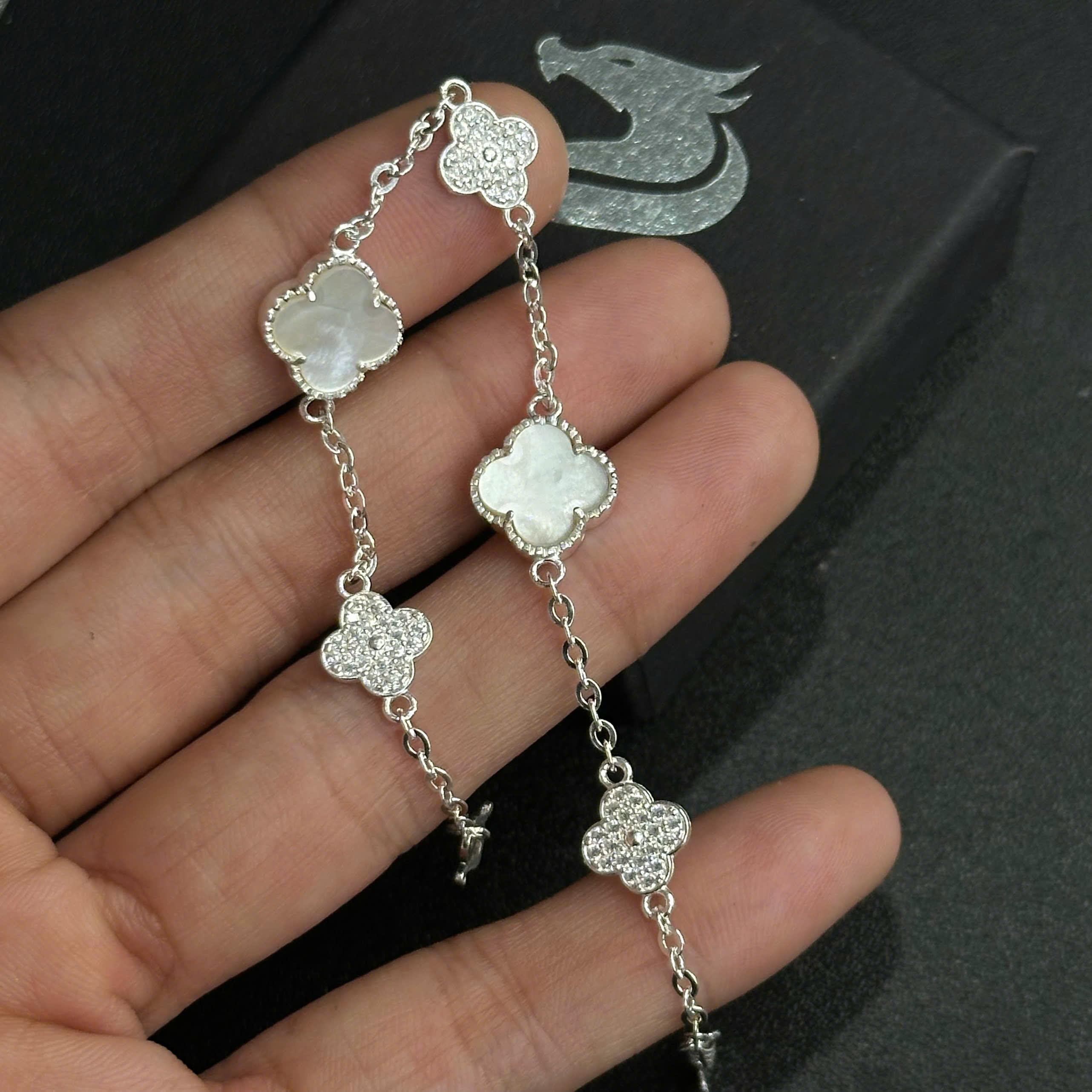 Vòng tay bạc van cleef đá xà cừ xen kẽ đá kim cương_thumbnail_1