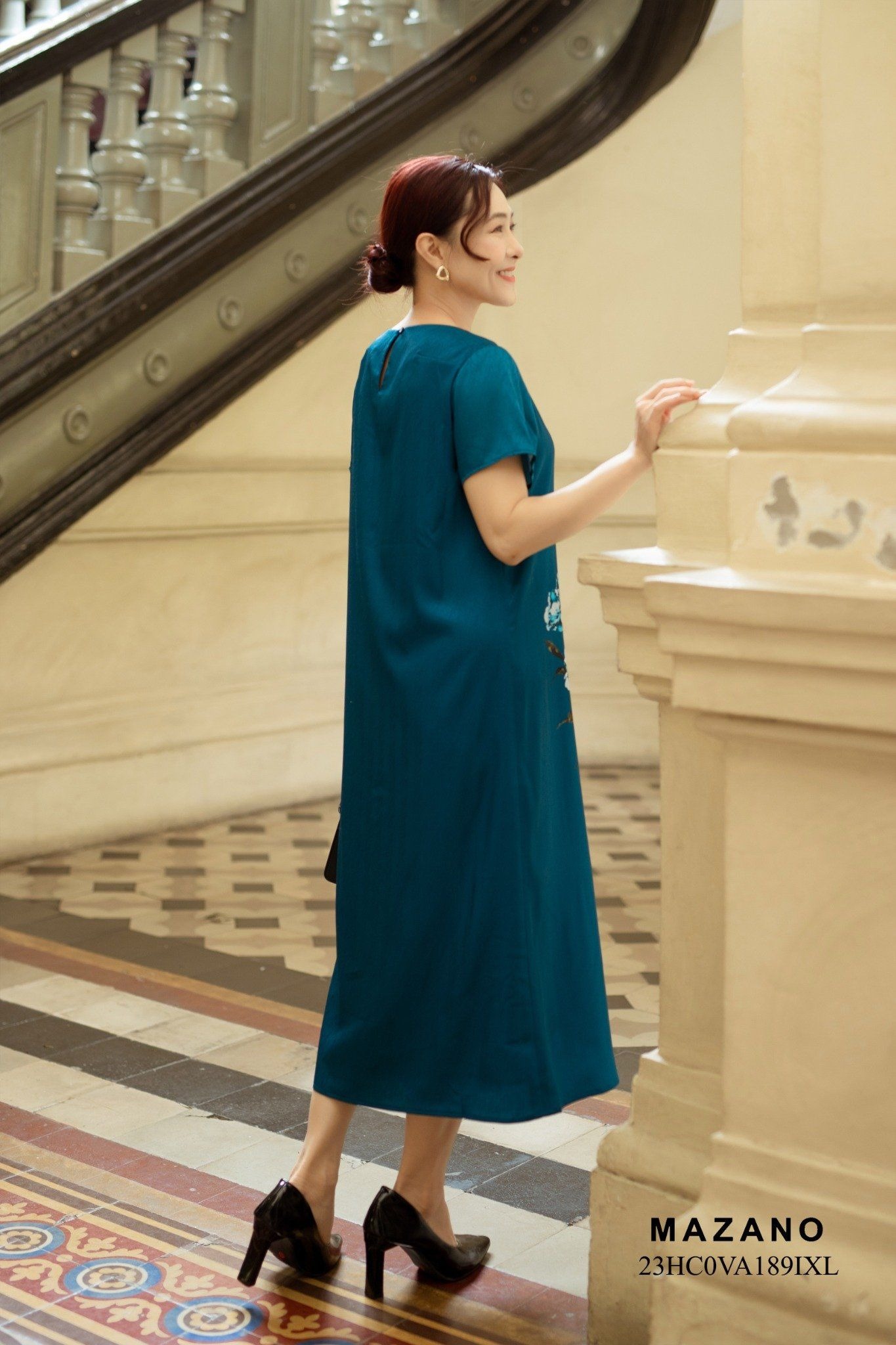 Đầm lụa vân gỗ xanh in họa tiết mẫu đơn_thumbnail_5