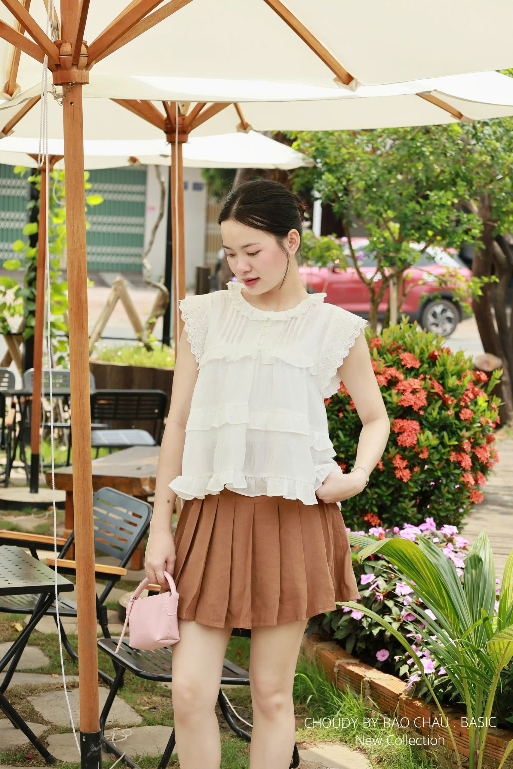 U80 ÁO THÊU HOA TRẮNG_thumbnail_8