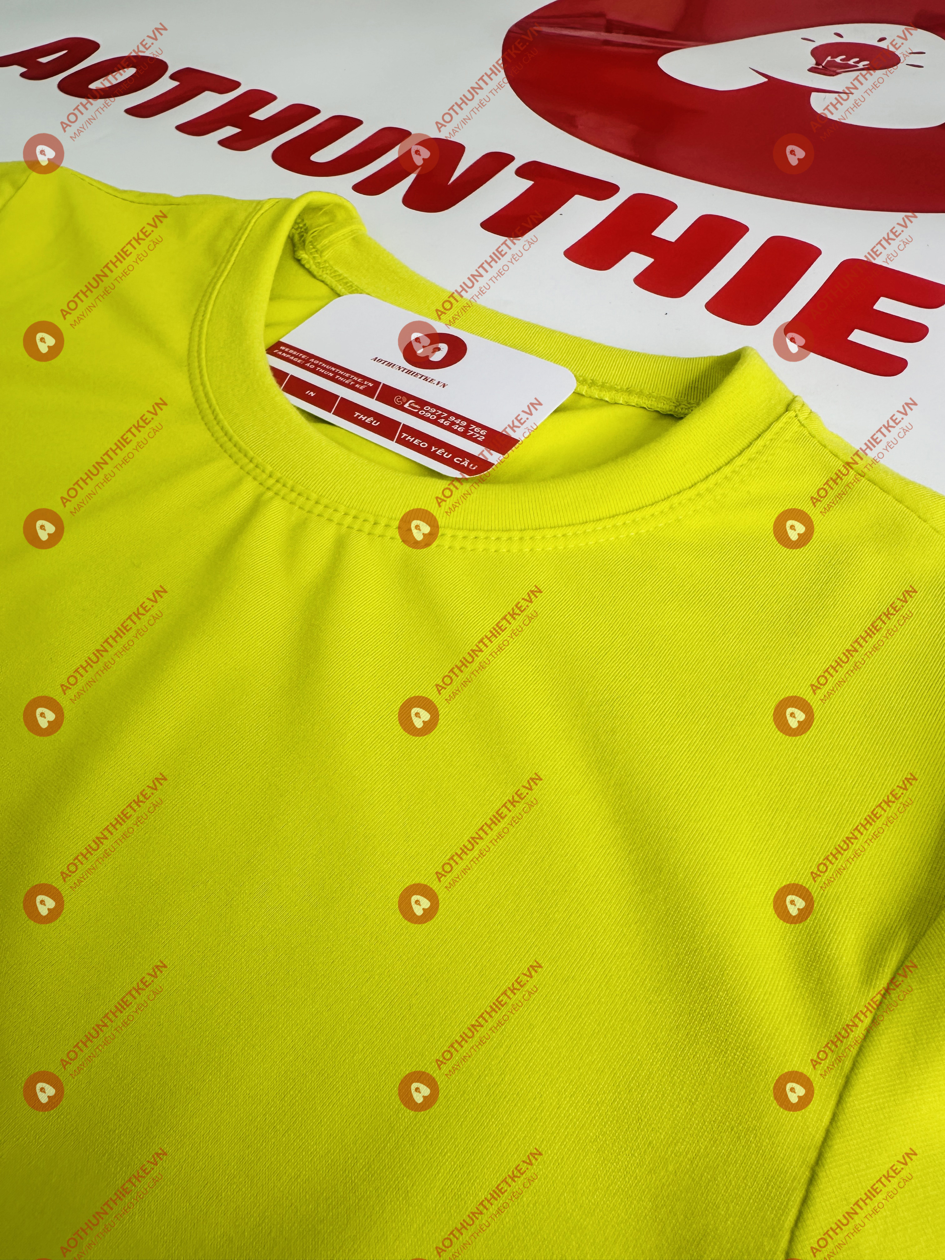 Áo Đồng Phục Cổ Tròn Chuối Non