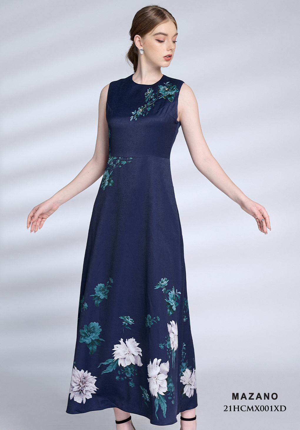 Đầm Maxi vải voan màu xanh in họa tiết hoa_thumbnail_4