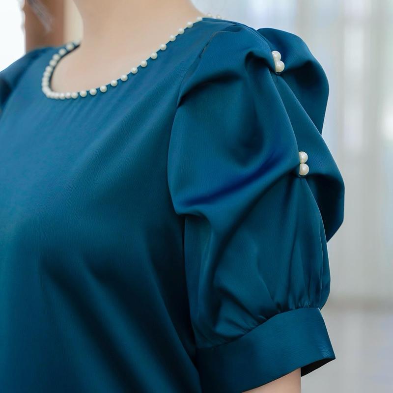 GUMOM - Áo Kiểu Trung Niên U50 U60 Cao Cấp Cổ Tròn Đính Ngọc Áo tặng mẹ Sang Trọng Cho Nữ - Women Nhung Kem Xanh Nho Tua Rua Top Voi_thumbnail_1