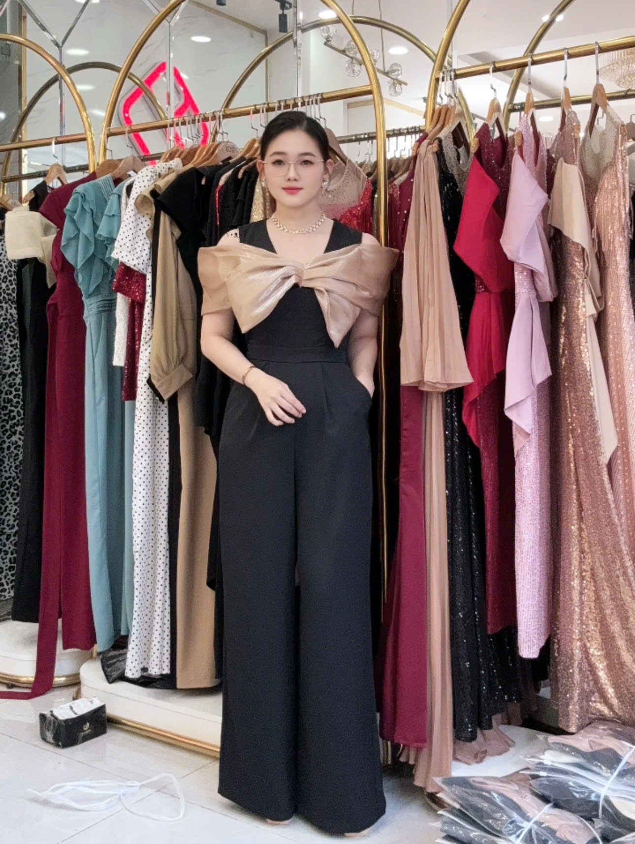 Jumpuit dài thiết kế phối nơ quần ống rộng Phong Cách_thumbnail_5