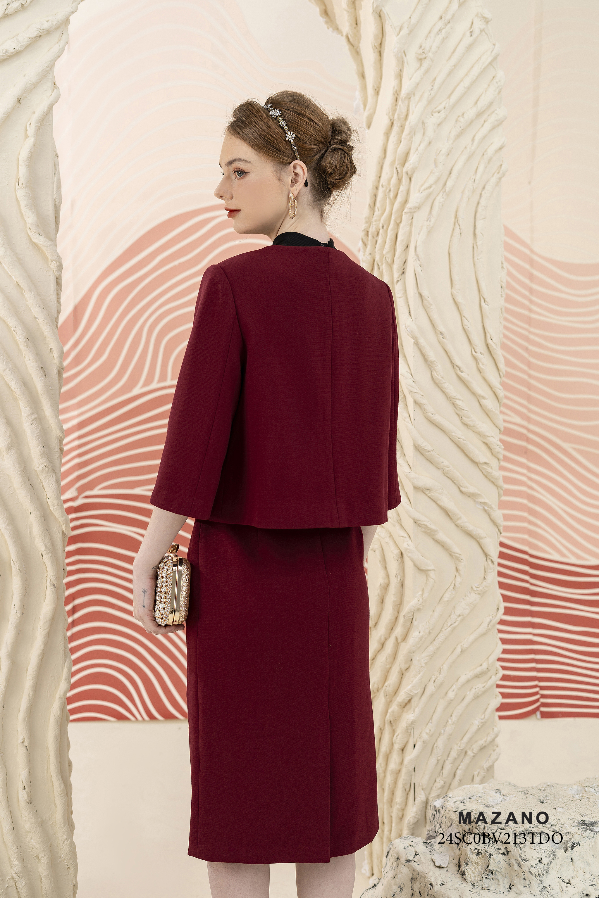 Bộ Áo khoác ngắn cổ tròn và Chân váy juyp dài vải Tuytxi len đính bông hoa_thumbnail_3