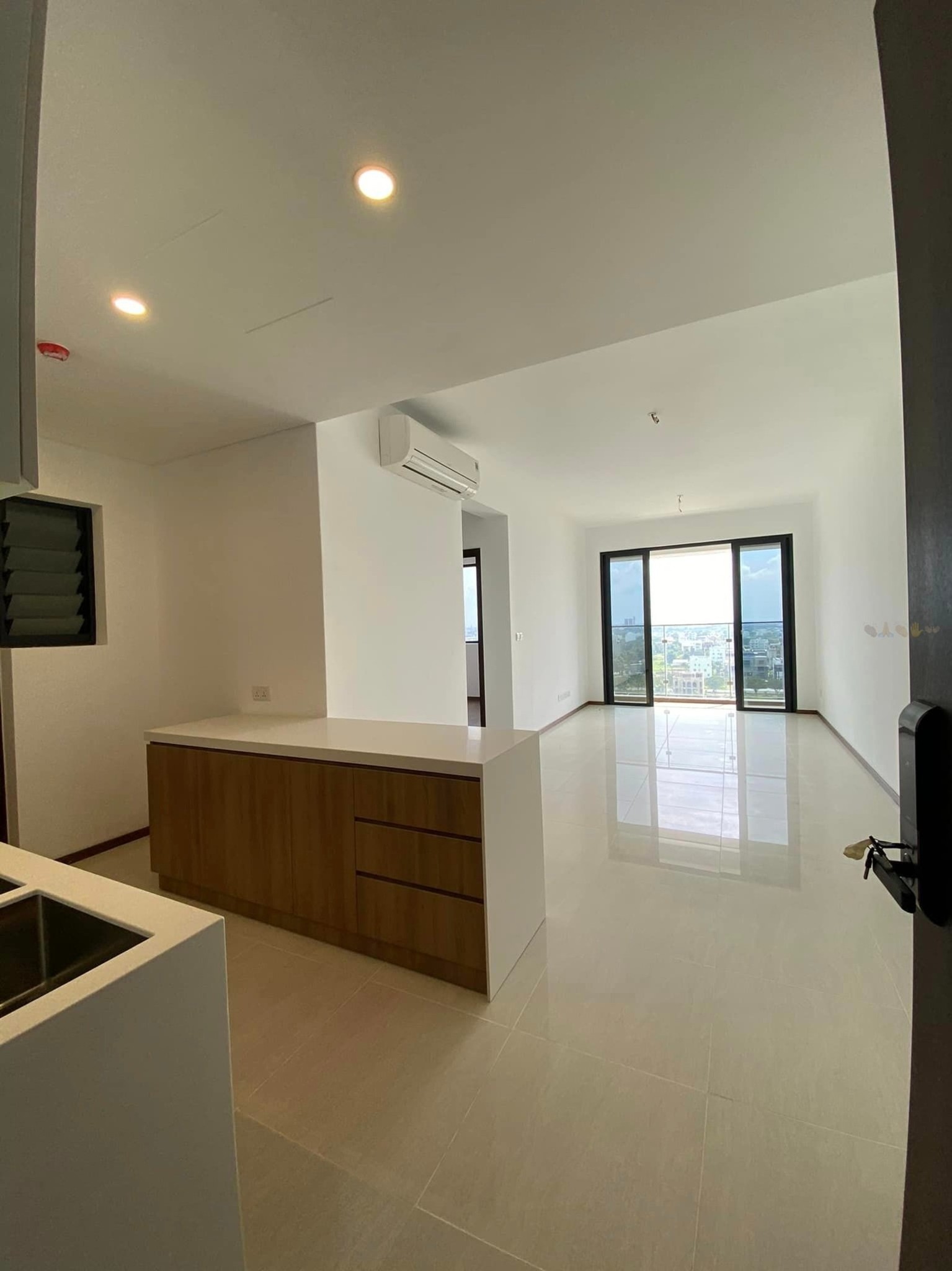 Bán căn hộ 2 phòng ngủ One Verandah - View sông SG, ban công Đông Nam, tầng cao - Tháp Soleil gần sông nhất _thumbnail_5