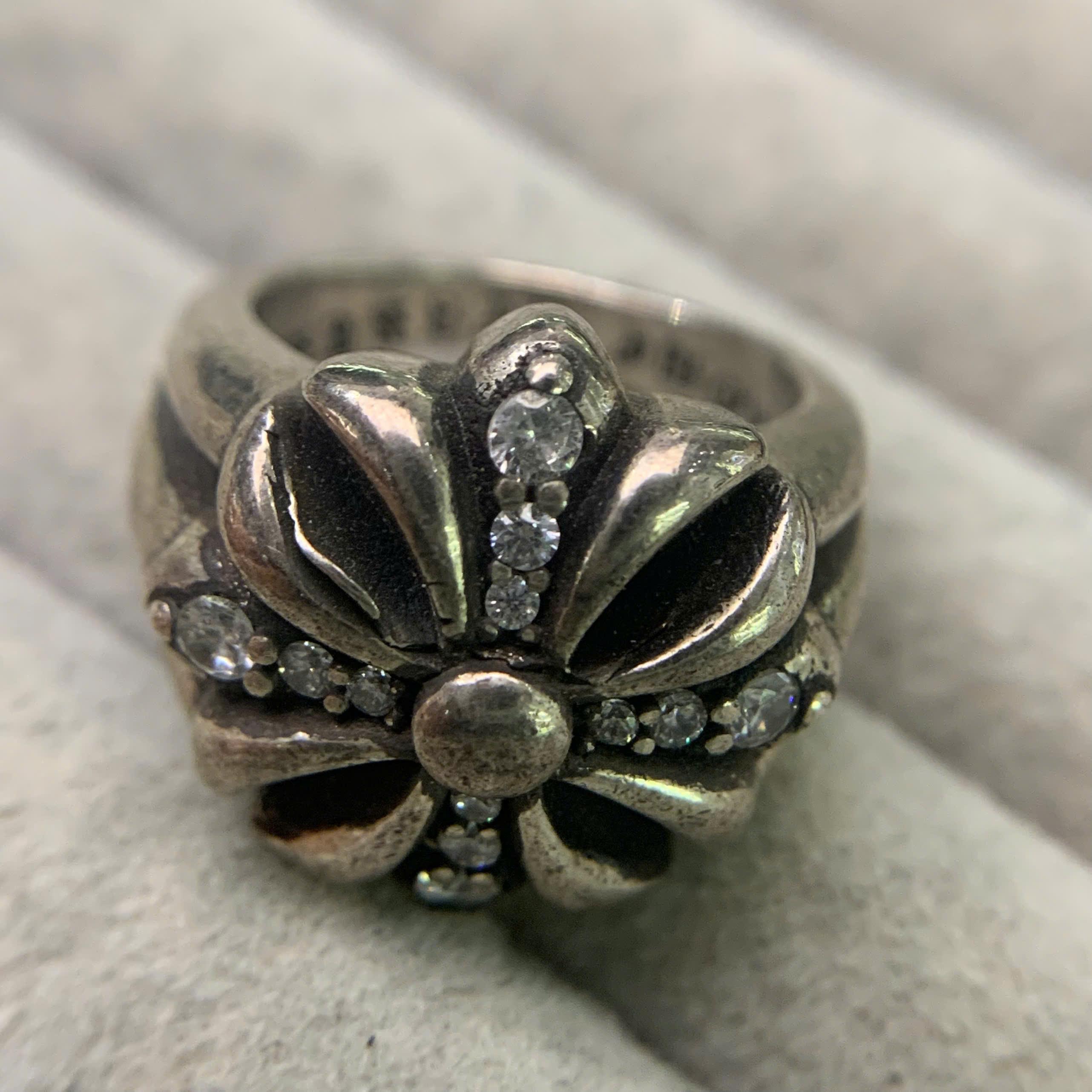nhẫn kiểu chrome heart dạng bông hoa kim cương dải to dấu cộng size 7_thumbnail_2
