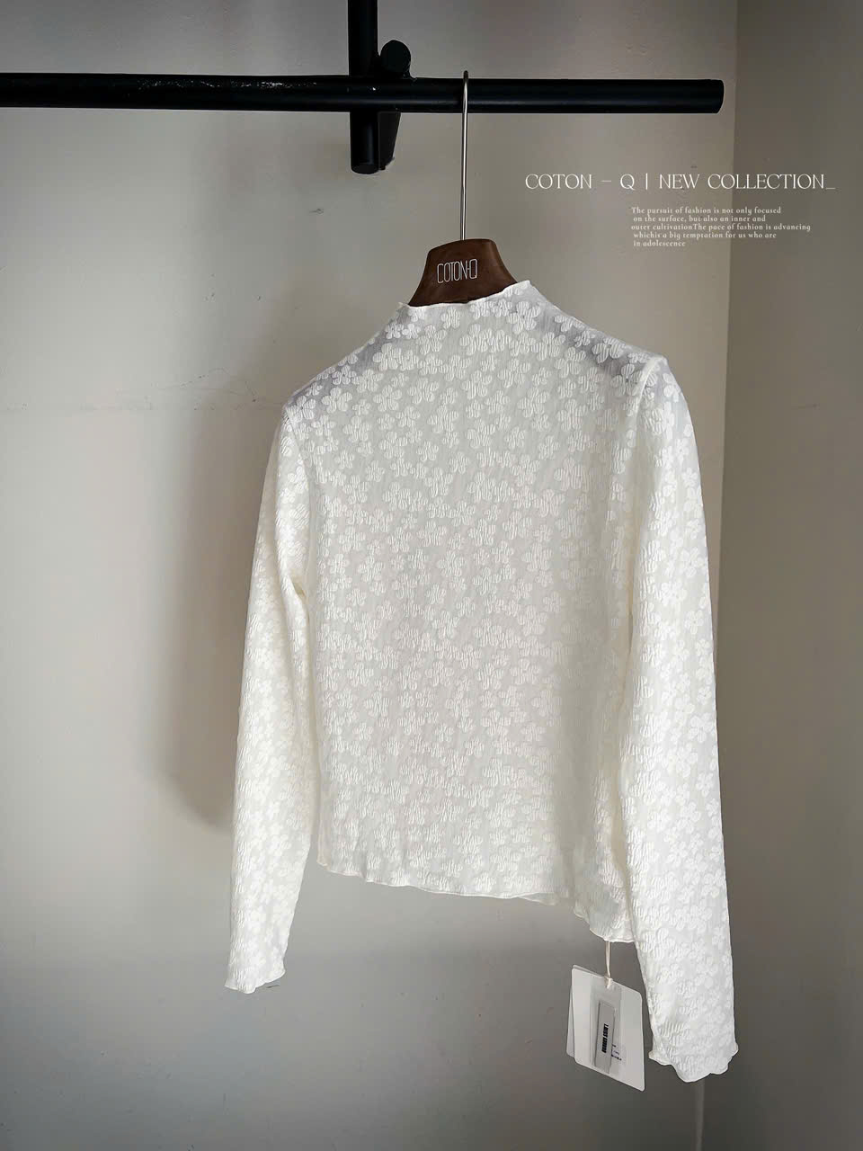 HA118 Áo tay dài phối hoa