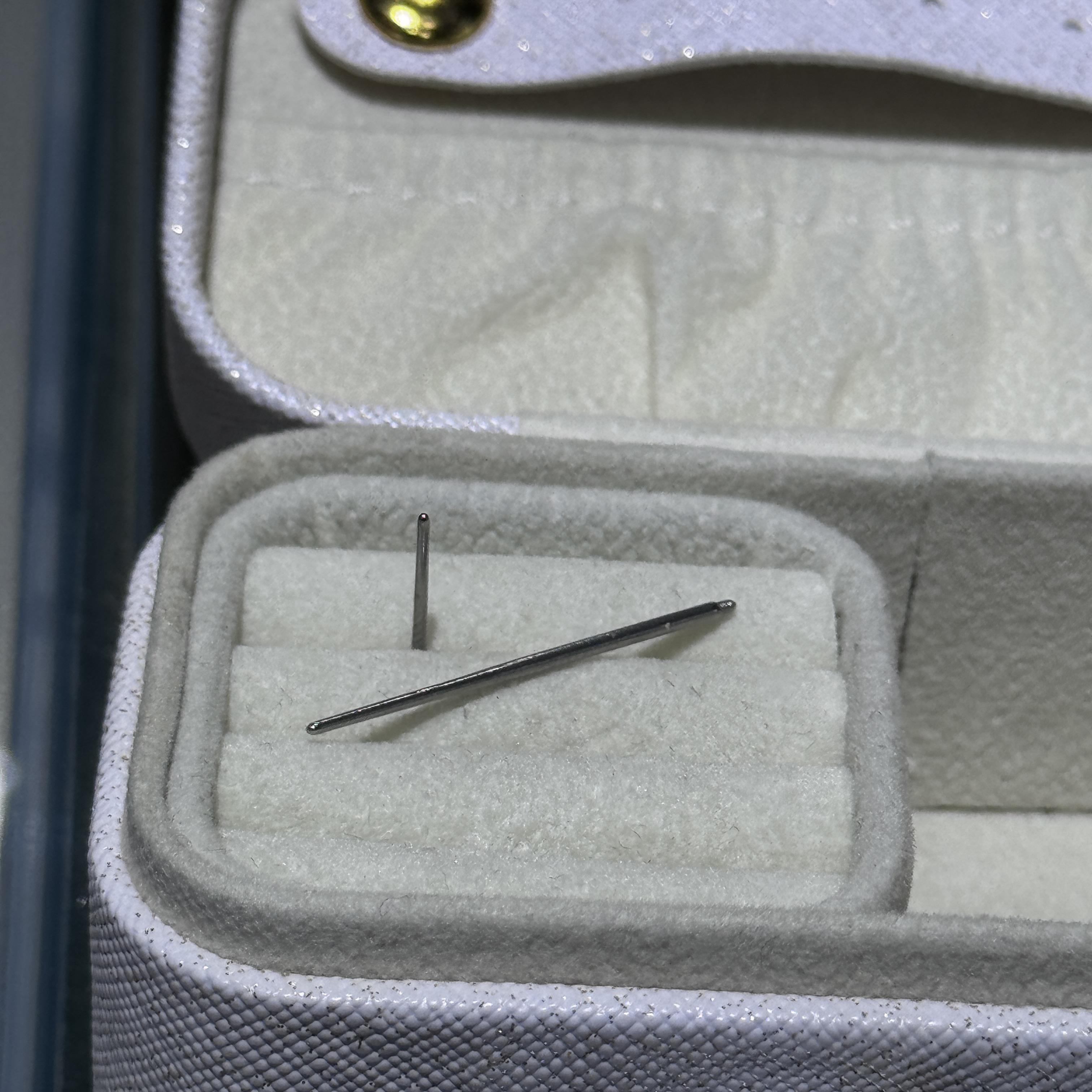 pin tapper hỗ trợ đeo khuyên ren trong 0.9x1.2