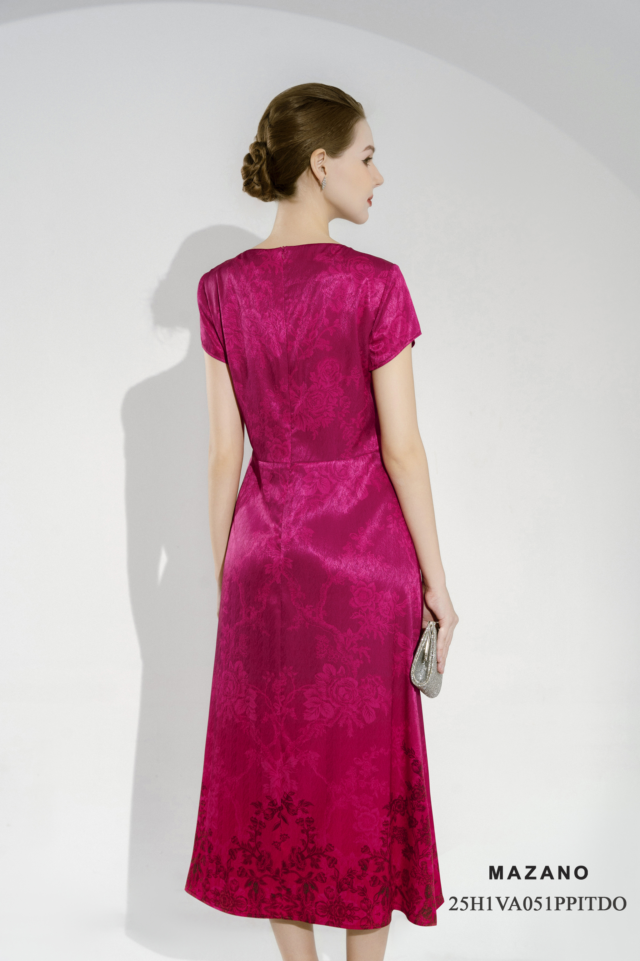 Váy Đầm Ôm Vải lụa vân chìm Hoạ tiết hoa hồng cách điệu Cổ V Đính đá thủ công Tay ngắn Dài trên mắt cá_thumbnail_4