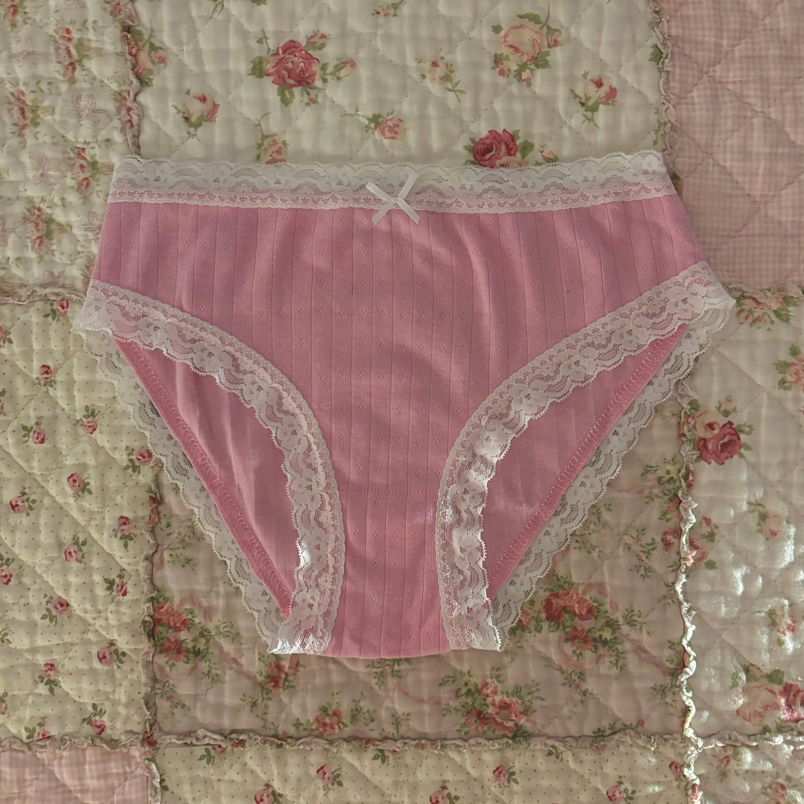 UNDIES_thumbnail_2