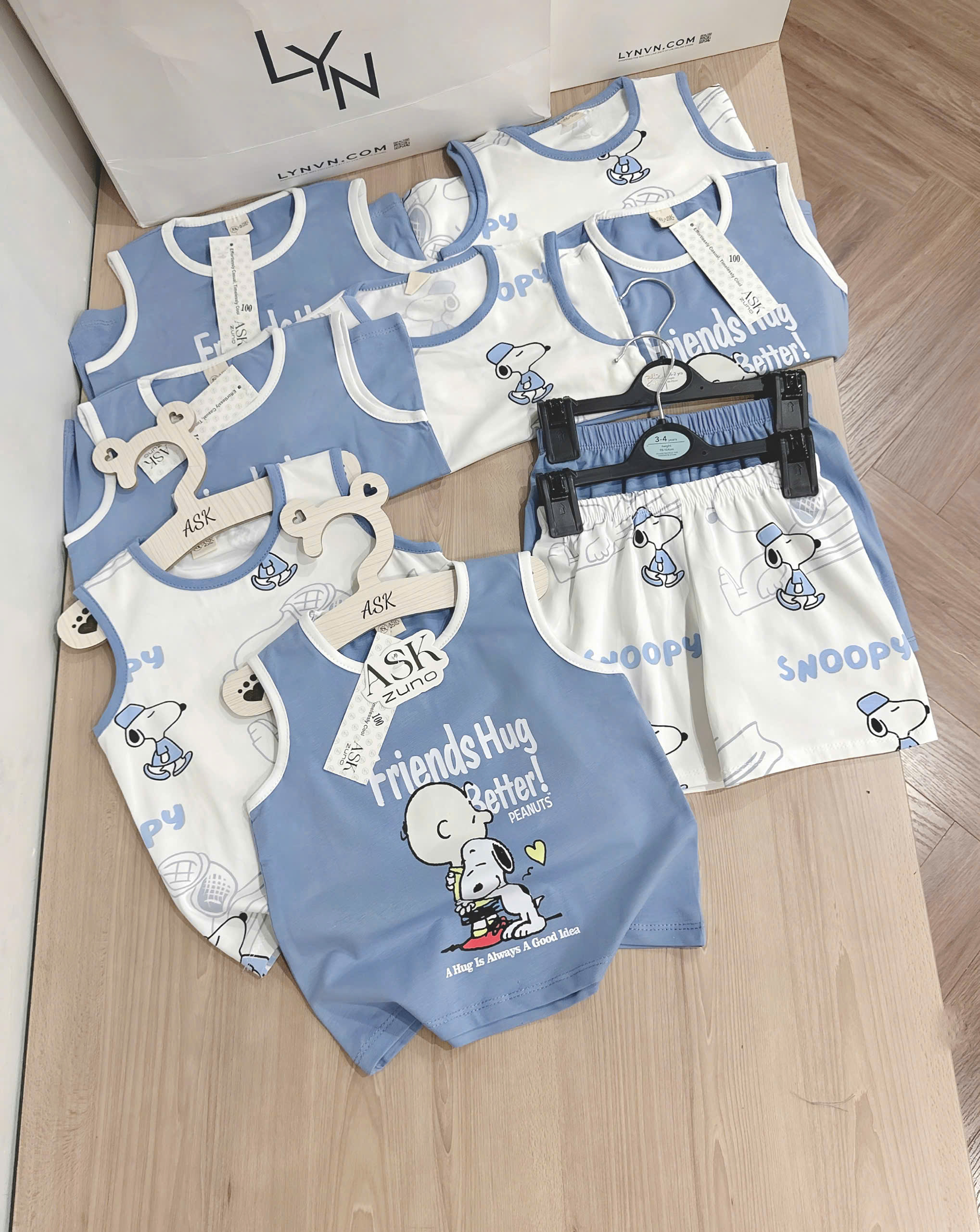 G06 SET 2 BỘ BA LỖ CHÓ ÔM NHAU FRIENDS HUG- A100.171