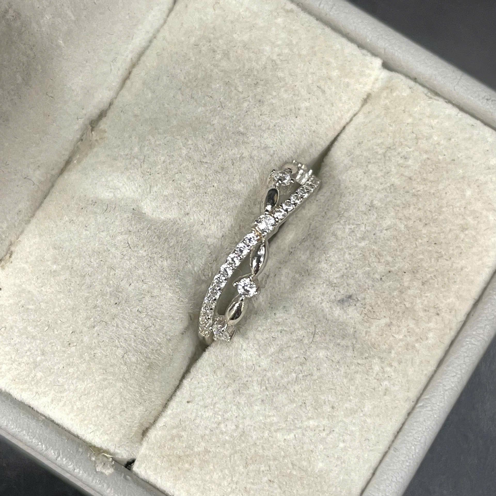 nhẫn bạc xi bạch kim hai thanh đan chéo kim cương size 7_thumbnail_2