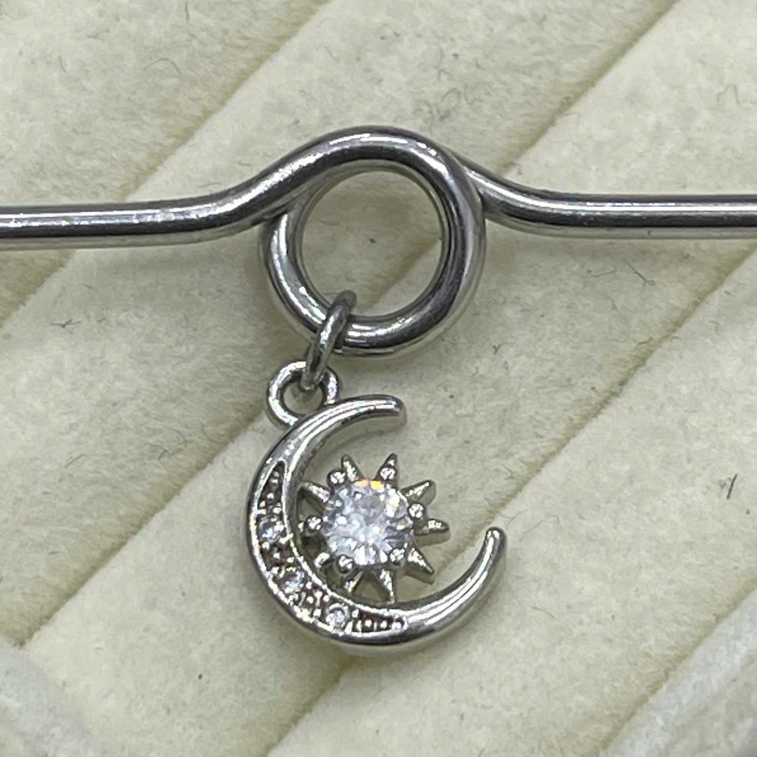 Indus kiểu vòng xoắn rơi mặt trăng