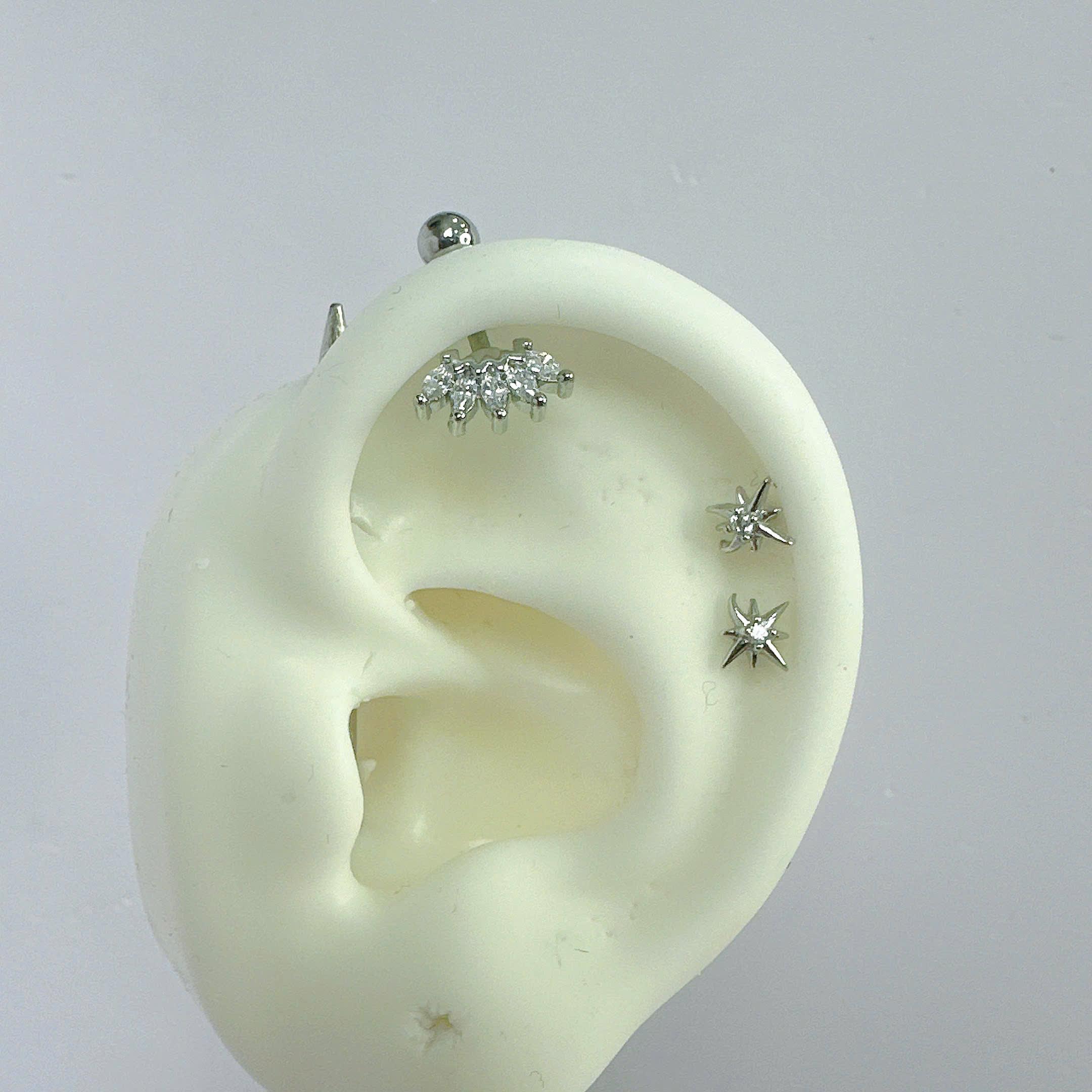 Khuyên kiểu vertical 5 lá đính đá