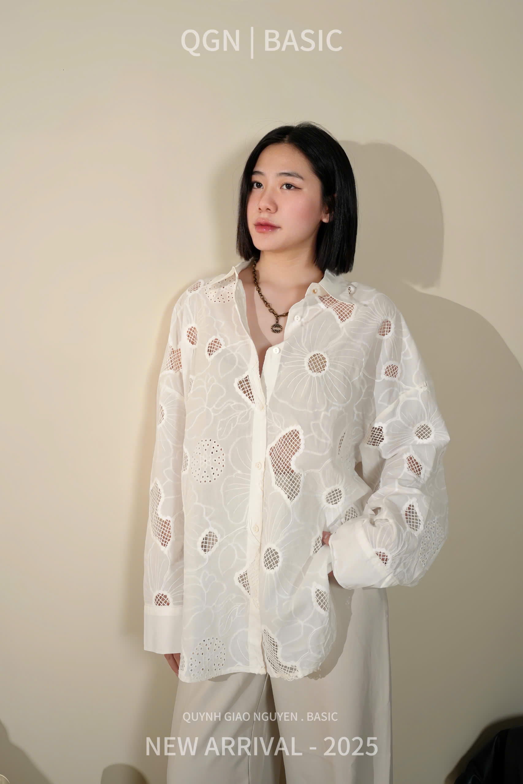 Áo sơ mi trắng thêu đục lỗ Miamia_thumbnail_12