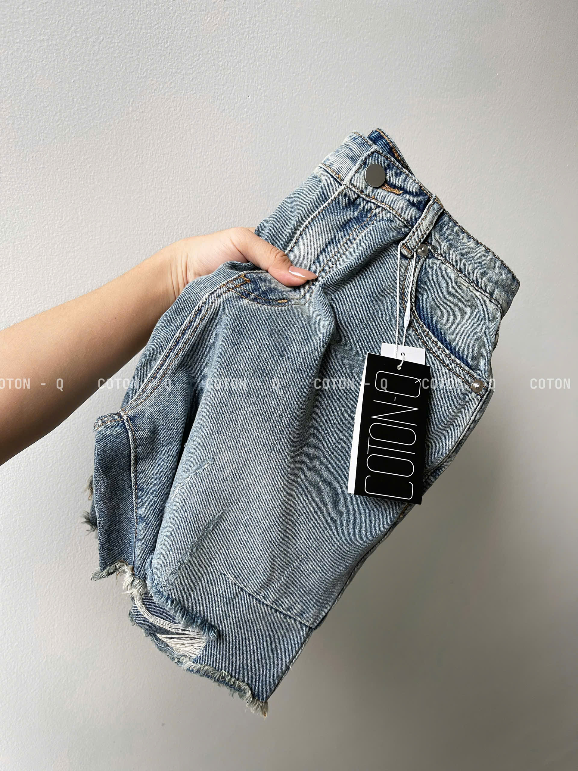 Quần short tua rách gấu_thumbnail_5