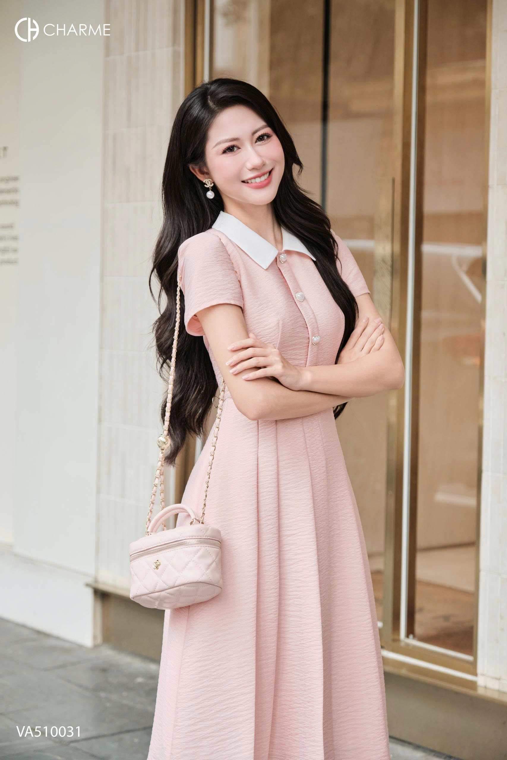 Váy cổ đức tùng ly