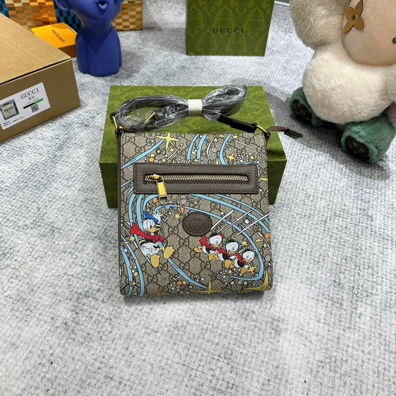 Túi Đeo Chéo Gucci GG Supreme Messenger Bag_thumbnail_8