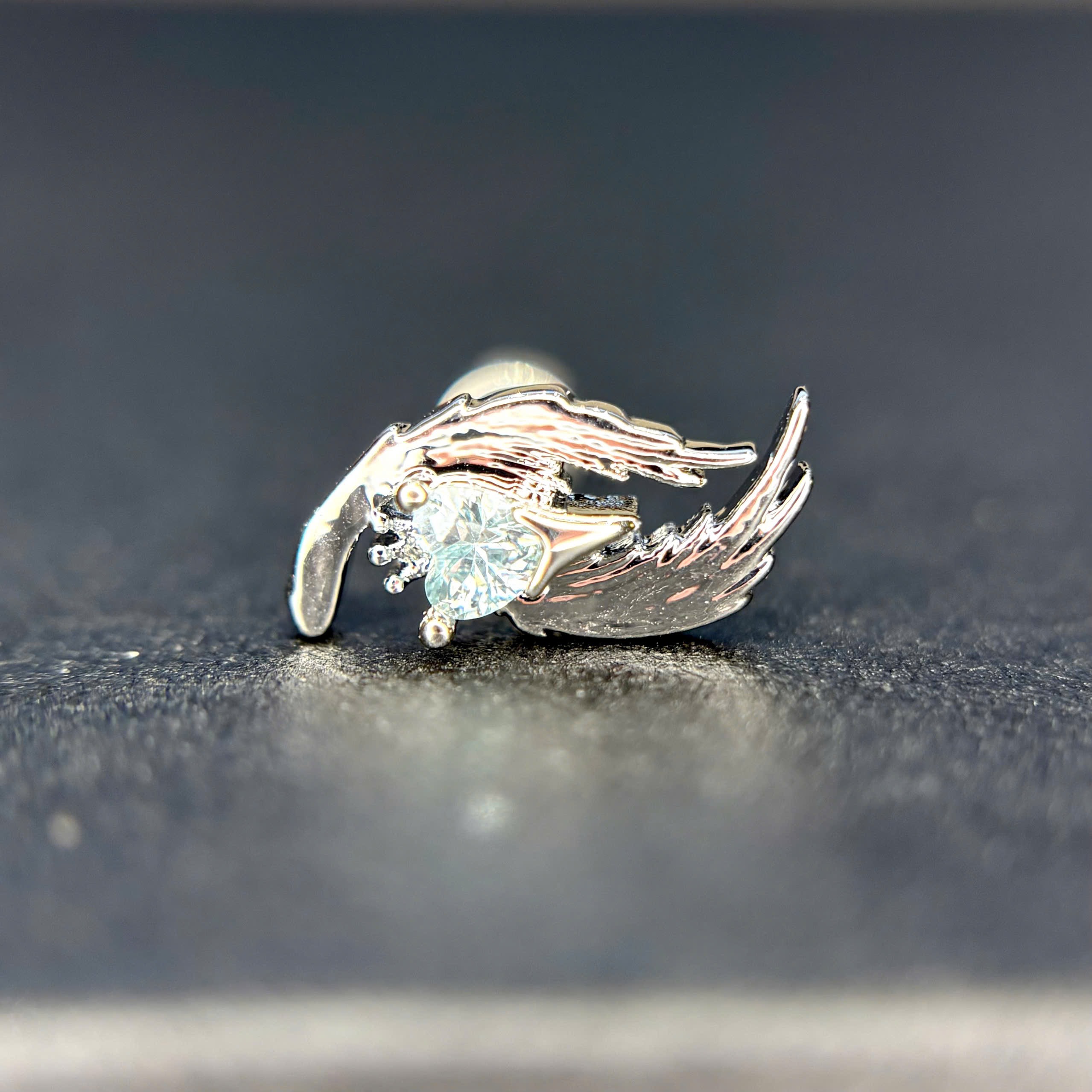 Khuyên kiểu 2 cánh trái tim xanh bi_thumbnail_3